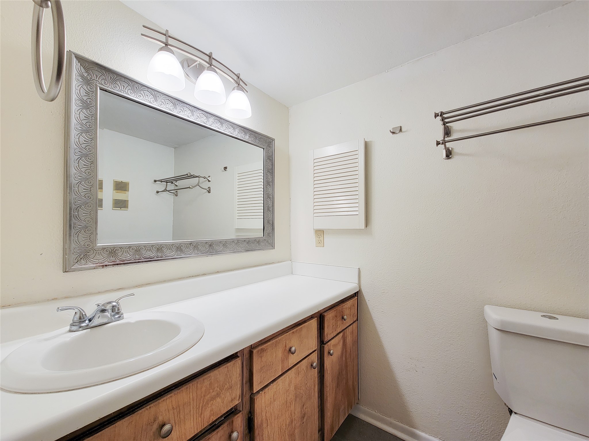 8435 Hearth Drive 2 Property Photo 20