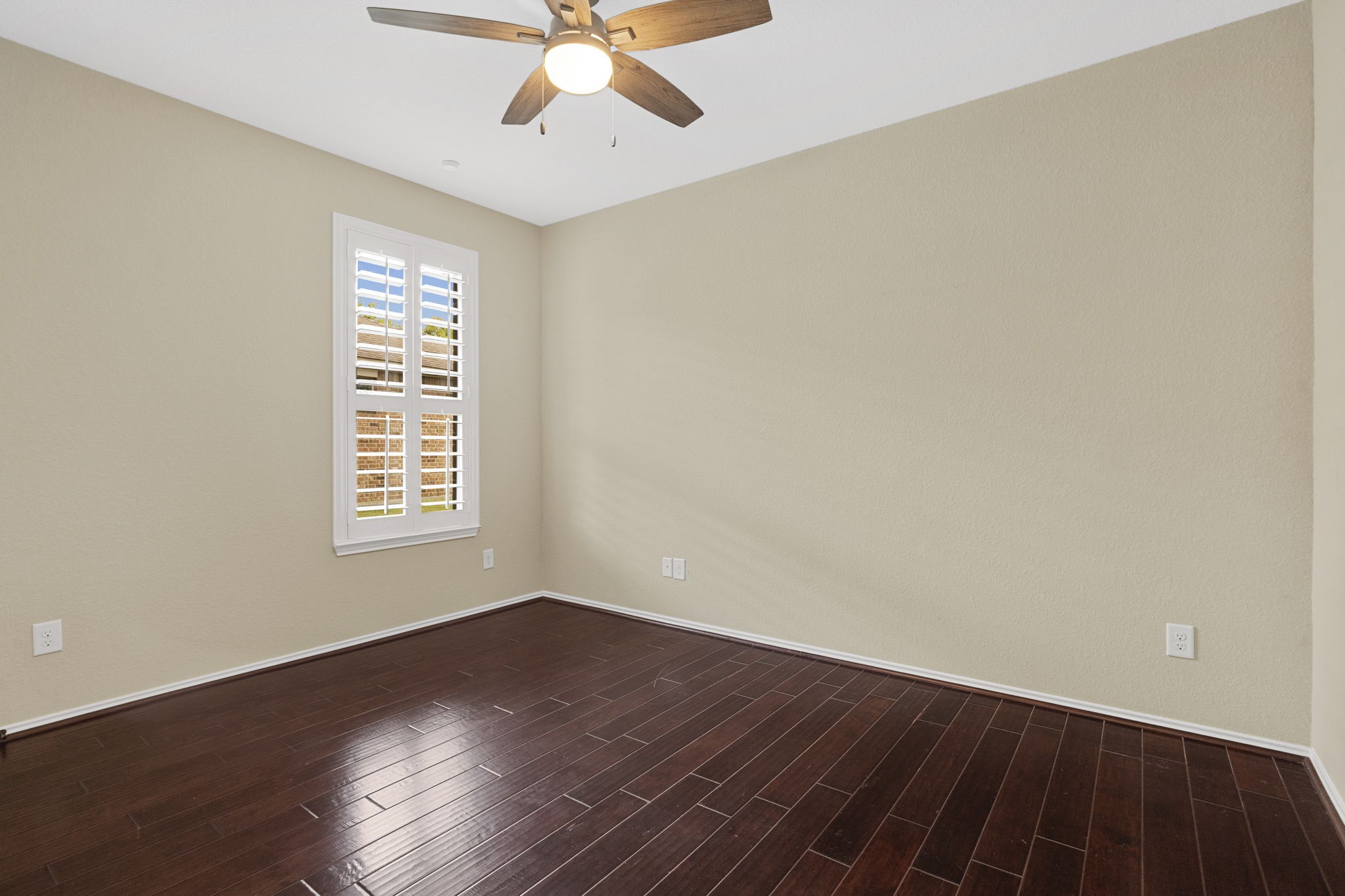 3227 Persimmon Grove Property Photo 17