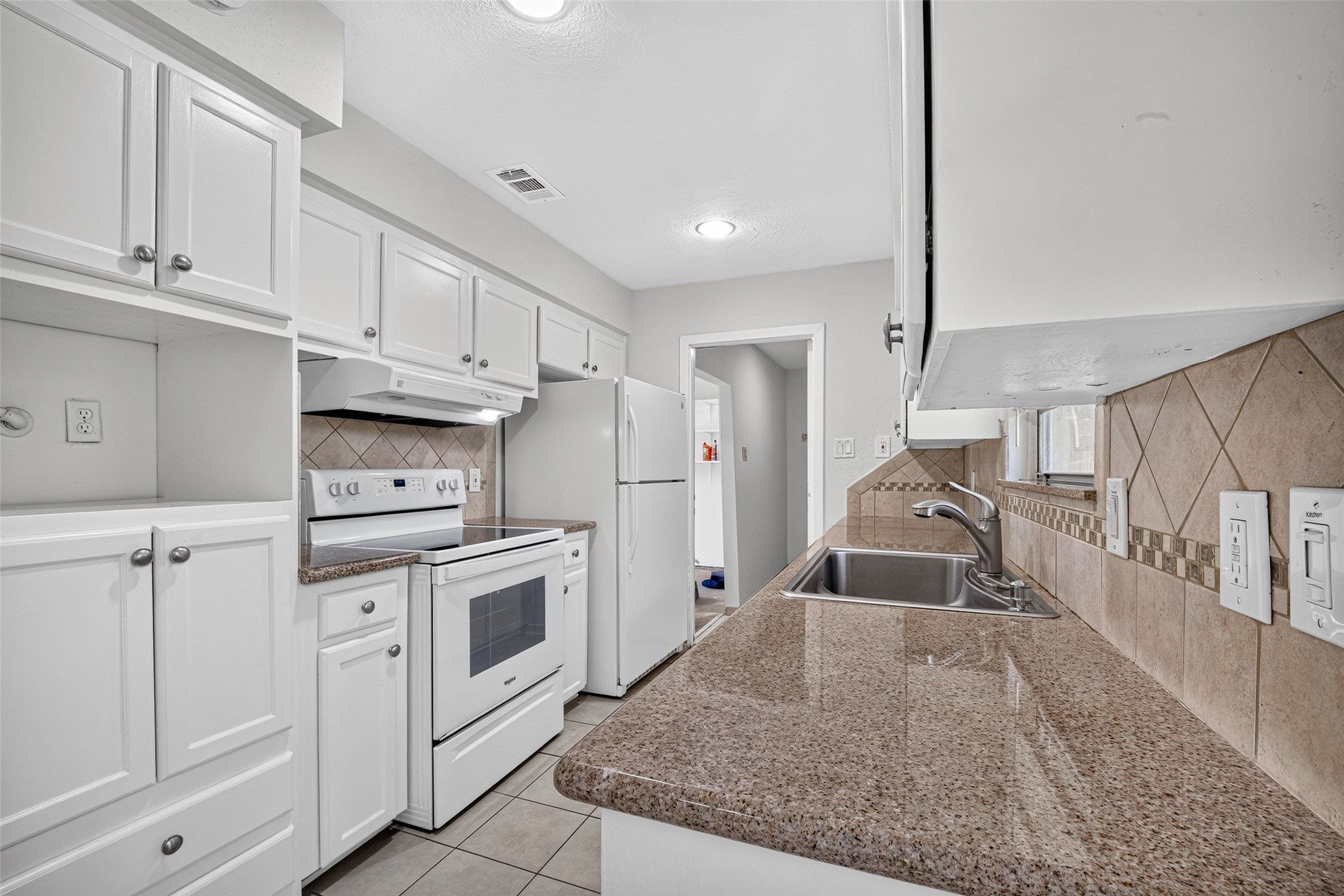 6734 Sharpcrest Street Property Photo 18