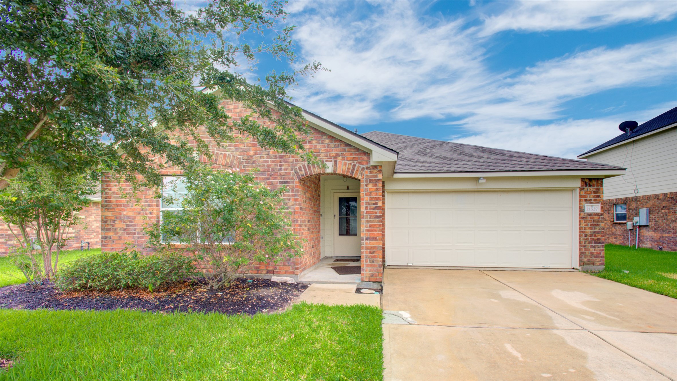 21527 Stonecross Terrace Lane Property Photo 3