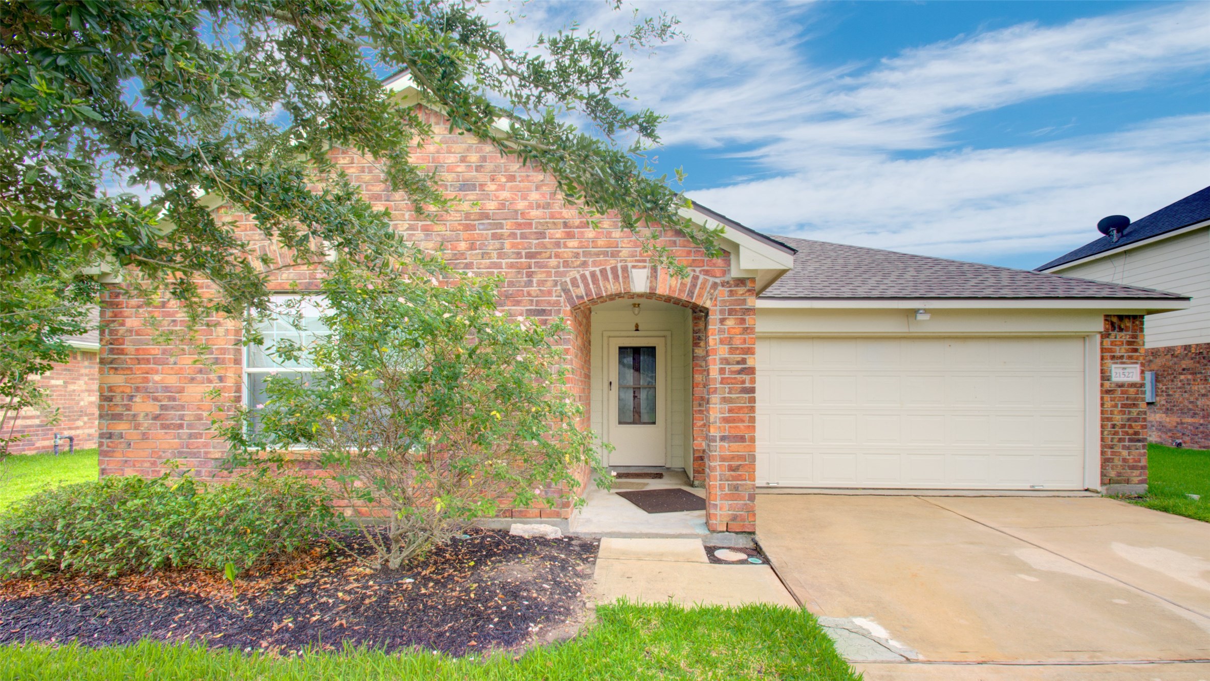 21527 Stonecross Terrace Lane Property Photo 4