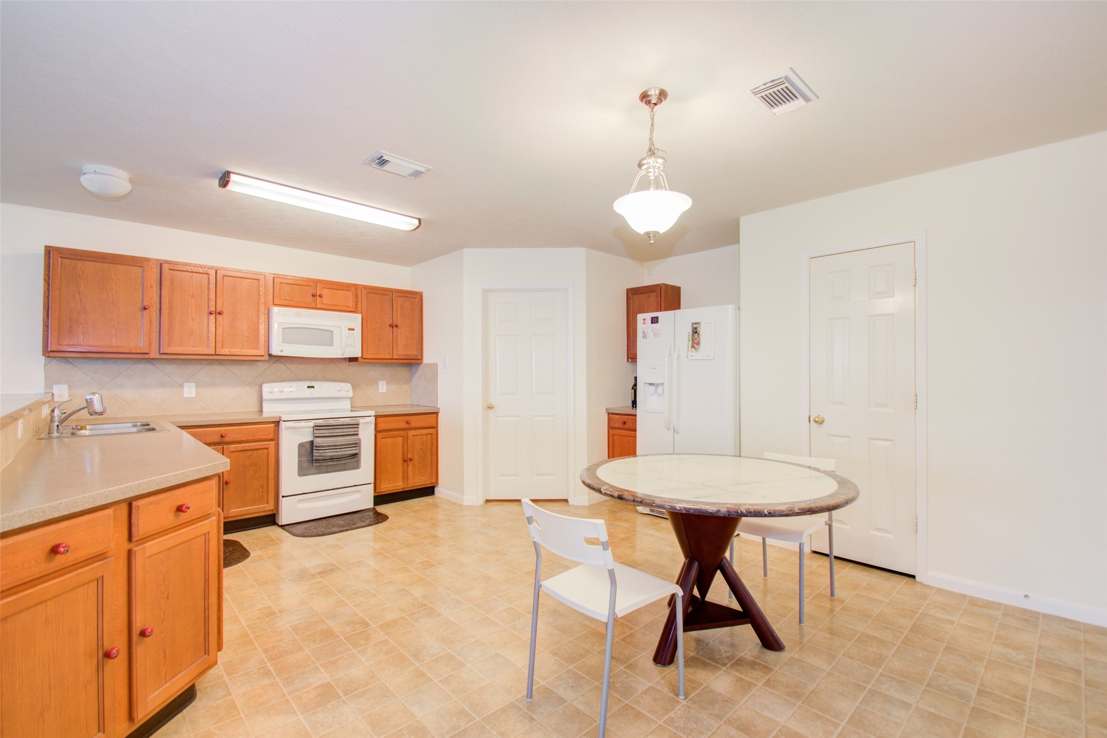 21527 Stonecross Terrace Lane Property Photo 22