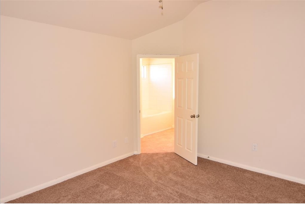6702 Albion Cresent Drive Property Photo 6