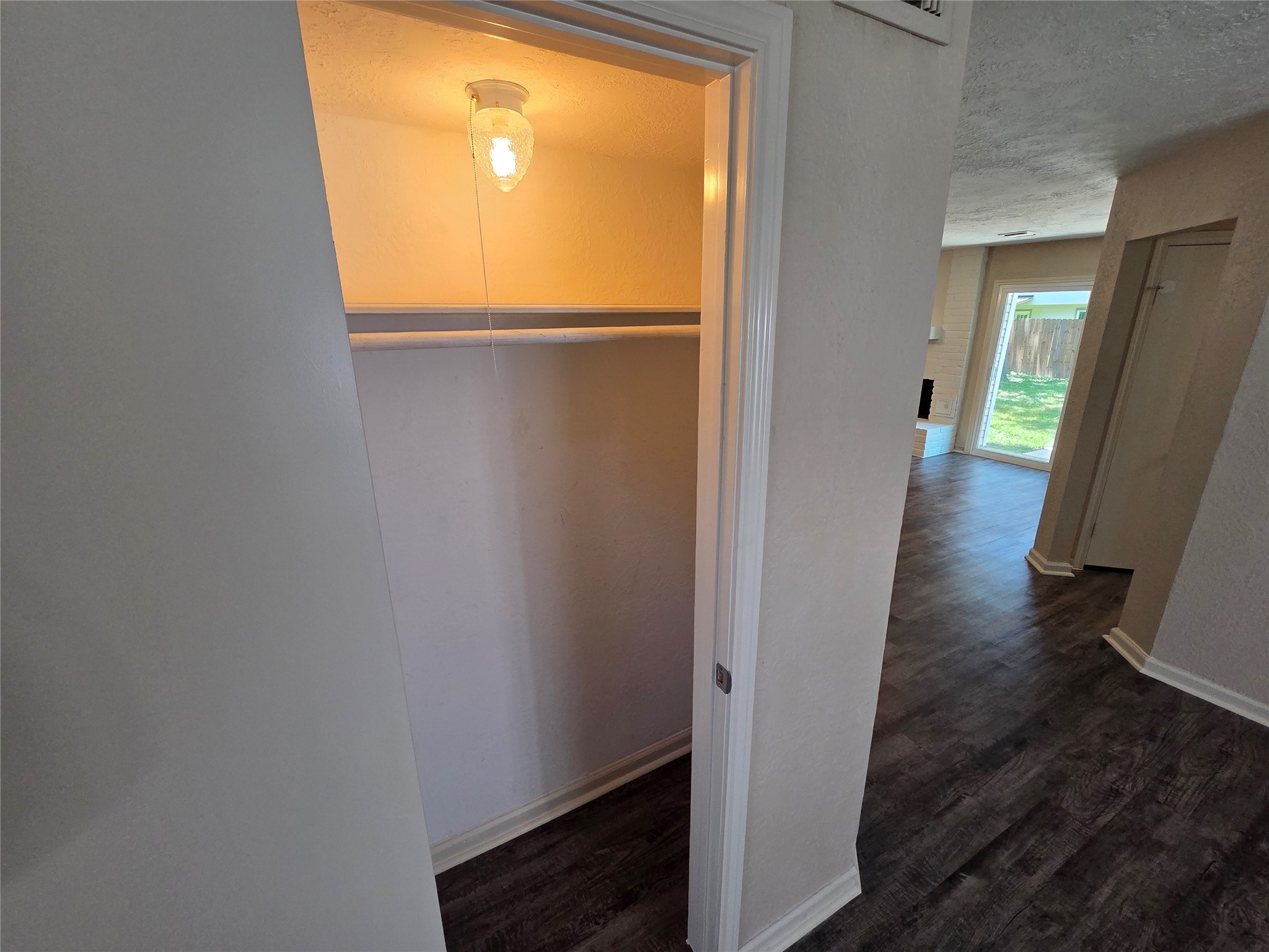 12902 Skymeadow Drive Property Photo 9