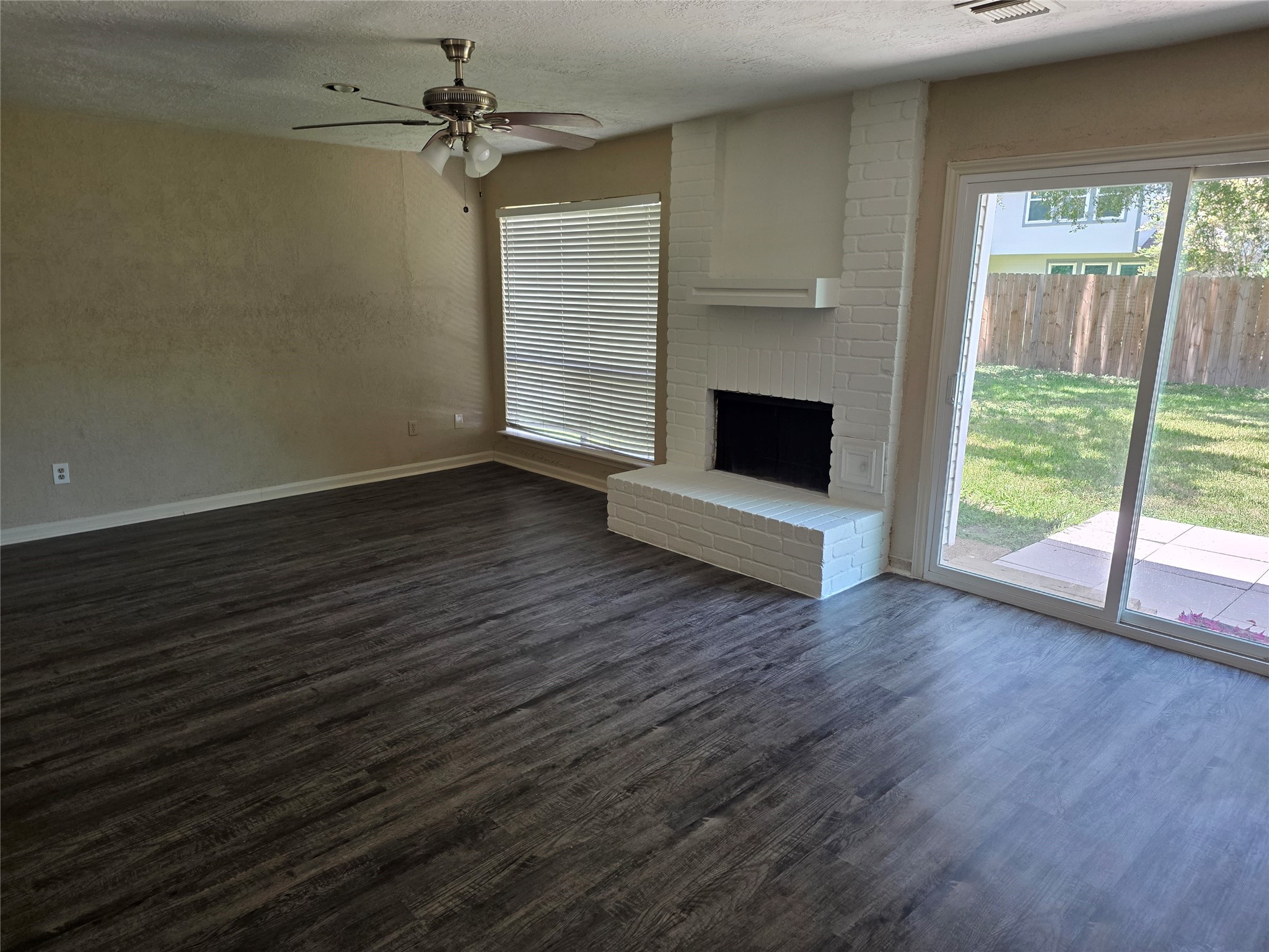 12902 Skymeadow Drive Property Photo 11