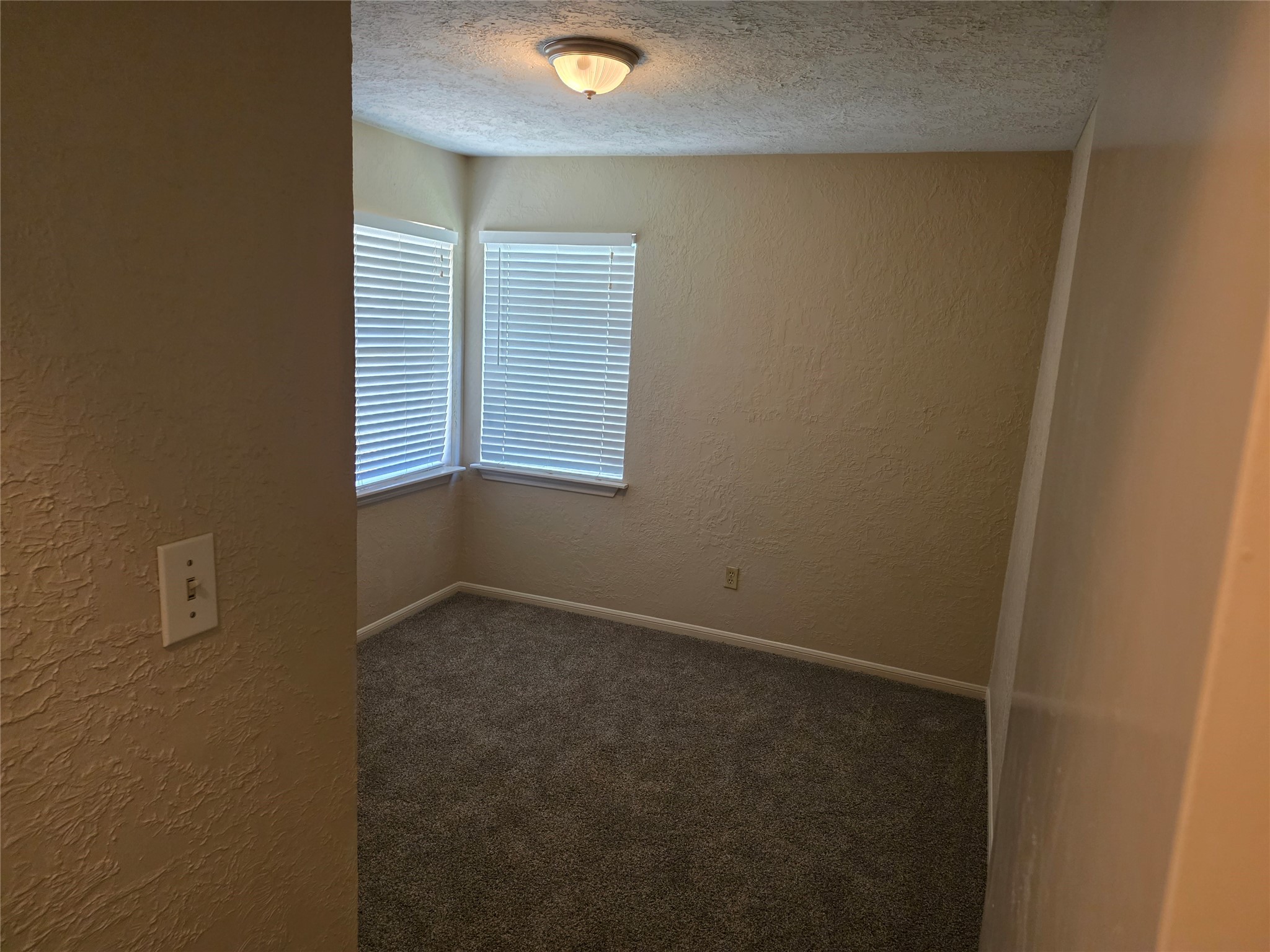 12902 Skymeadow Drive Property Photo 23