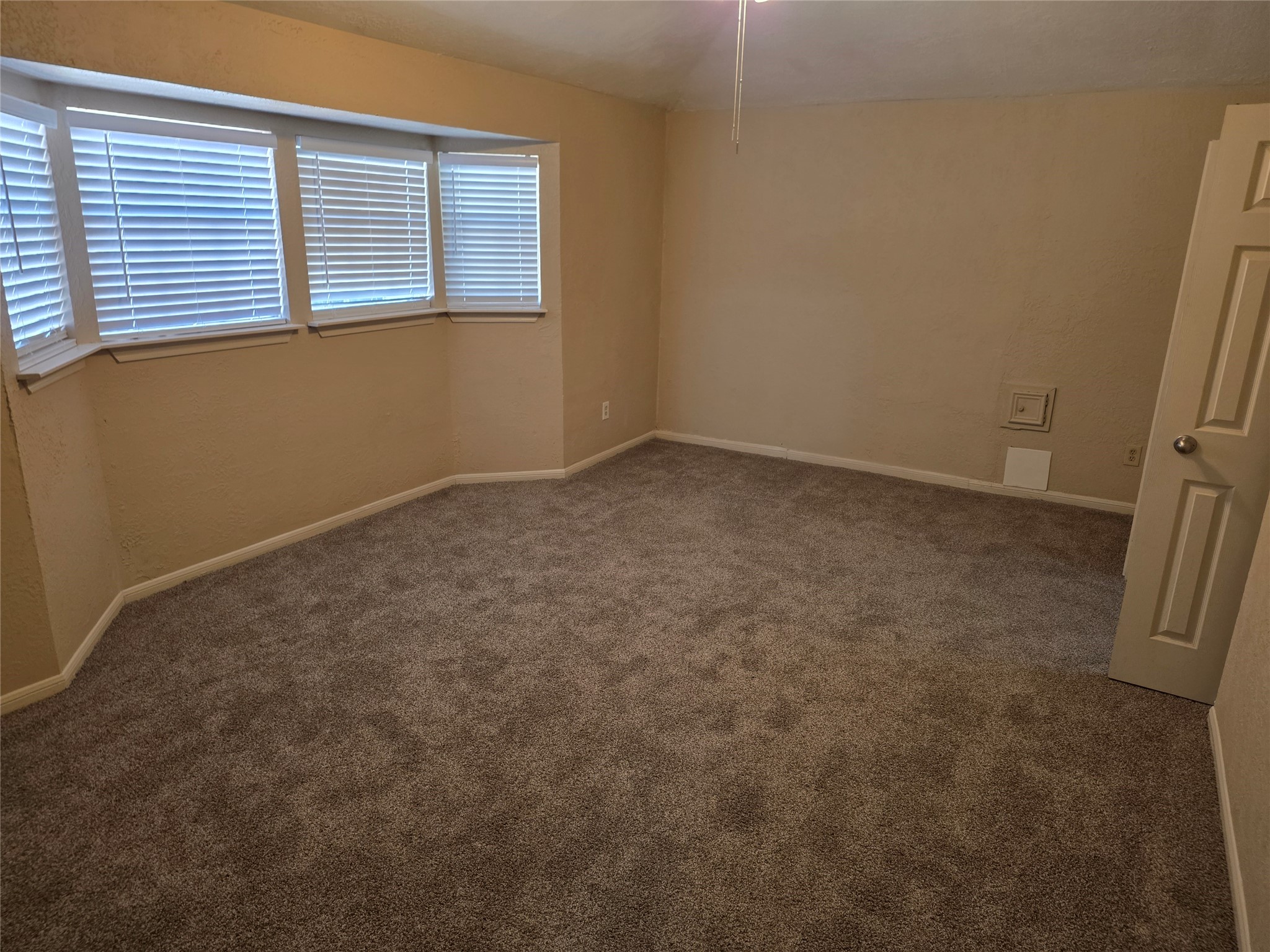 12902 Skymeadow Drive Property Photo 31