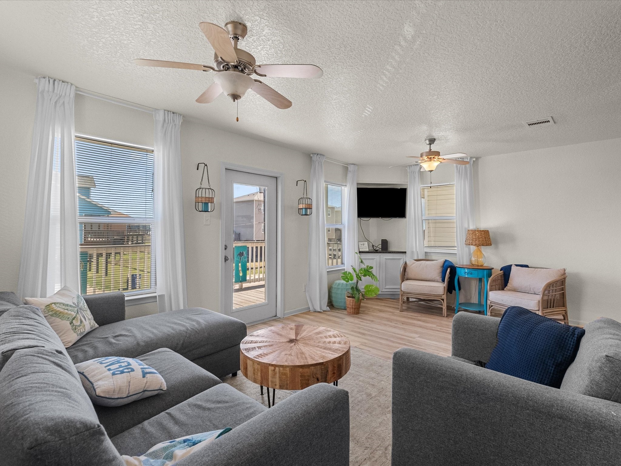 127 Howard Property Photo 11