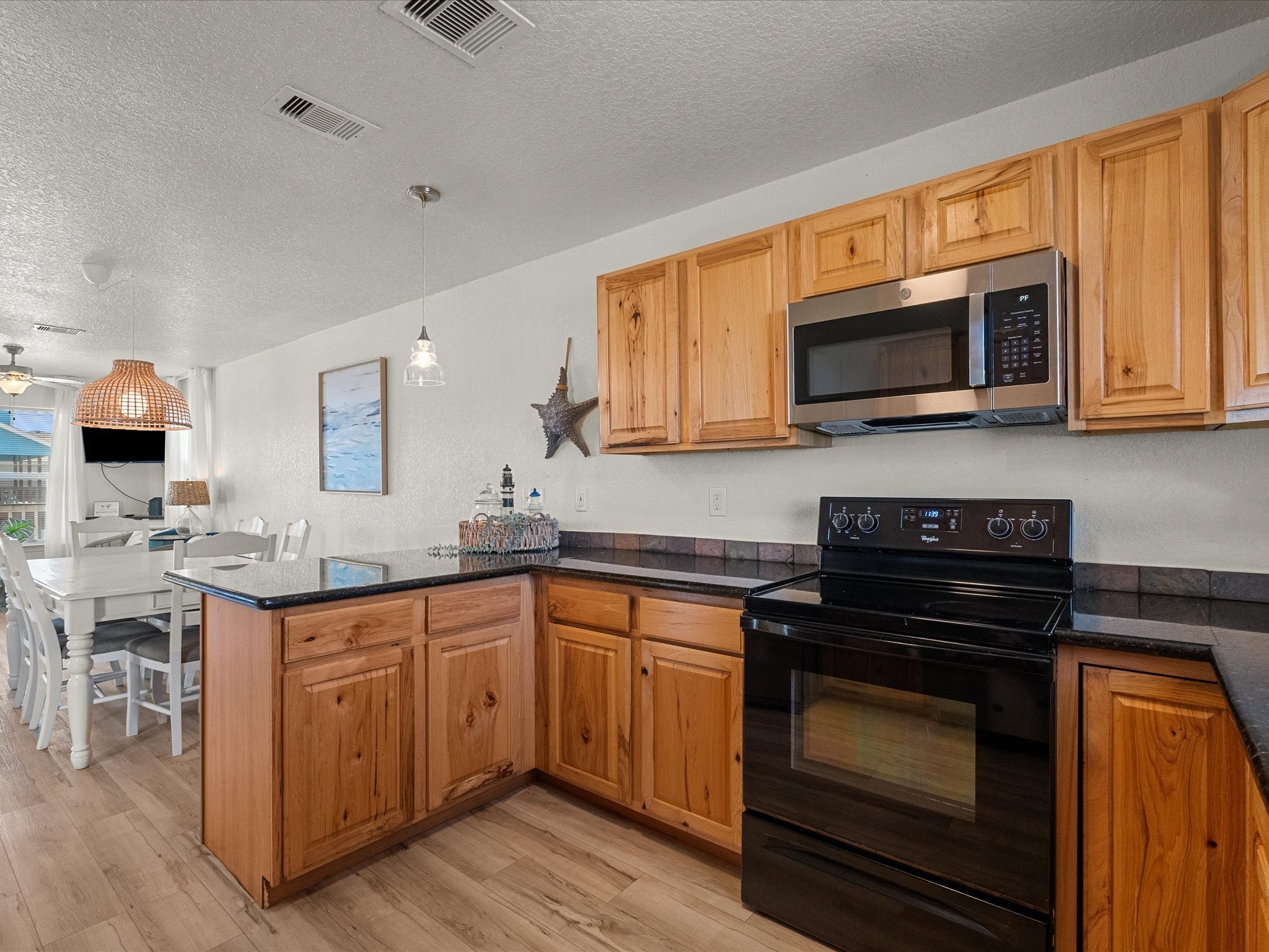 127 Howard Property Photo 16