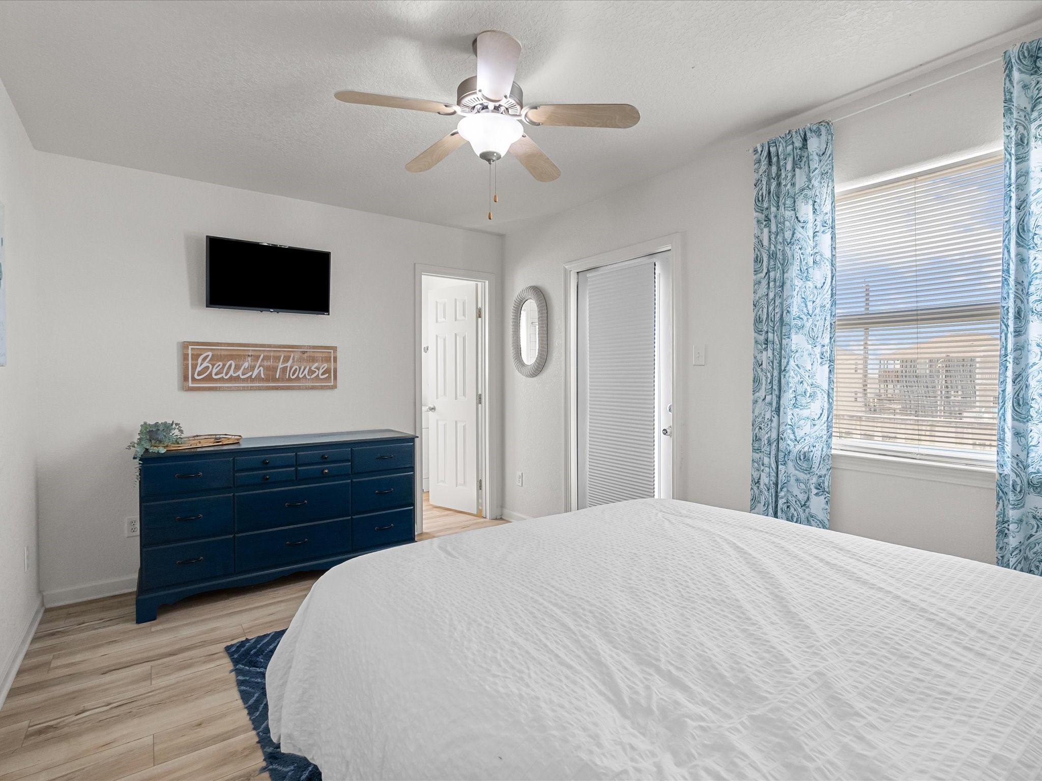 127 Howard Property Photo 23