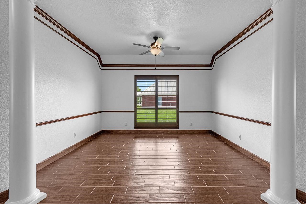 2310 Peters Road Property Photo 14