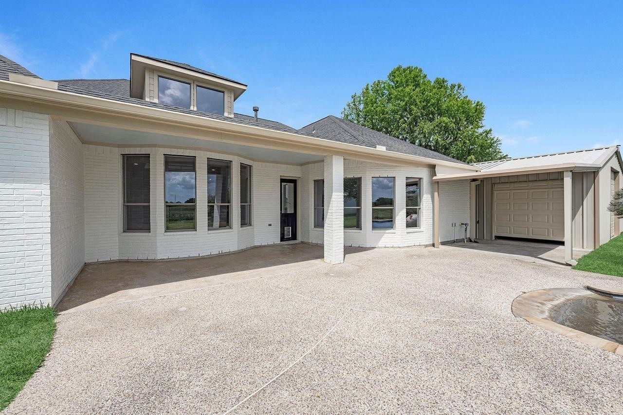 2310 Peters Road Property Photo 37