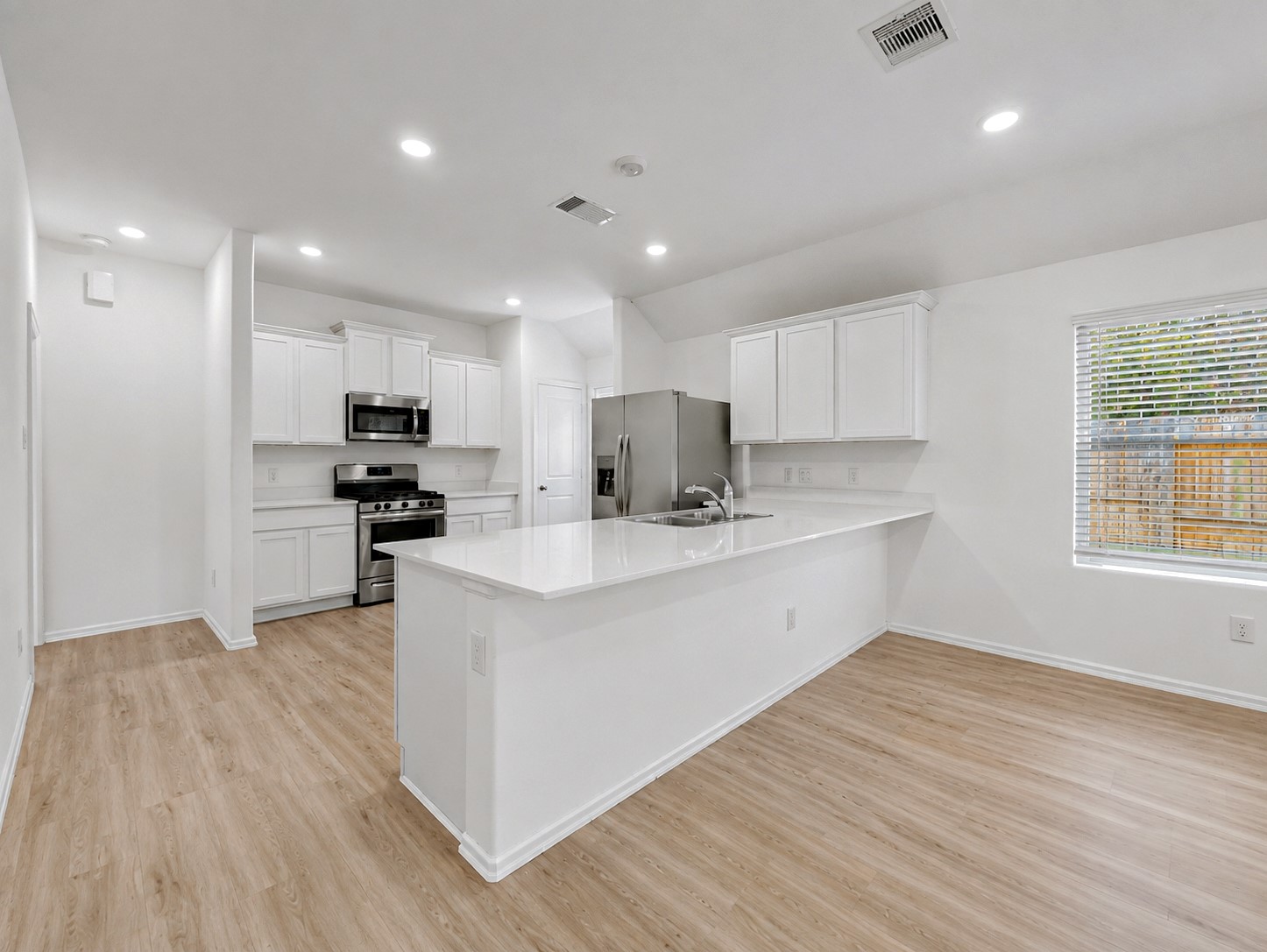 2011 Ballesteros Street Property Photo 10