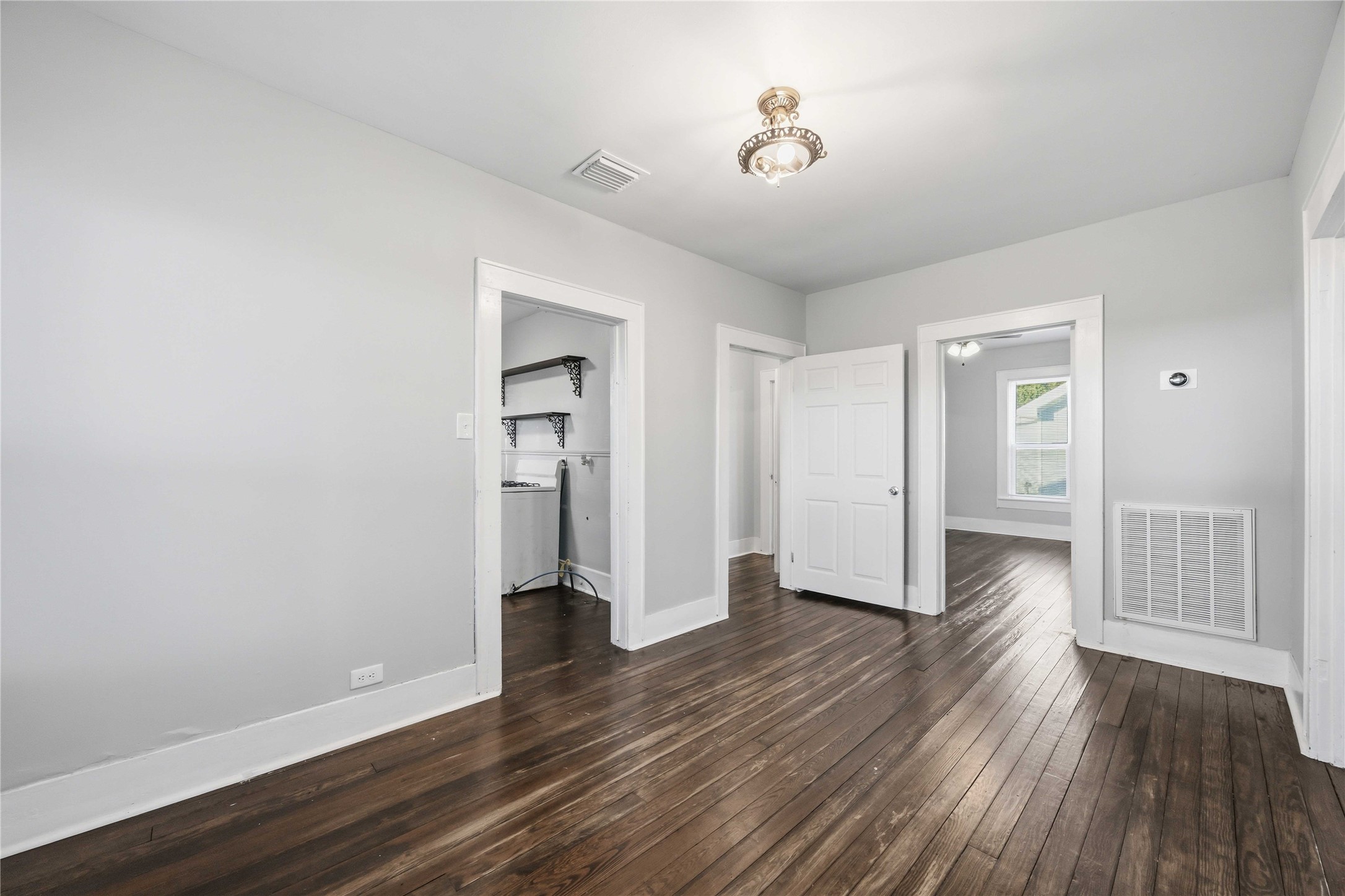 3003 School Street Property Photo 7