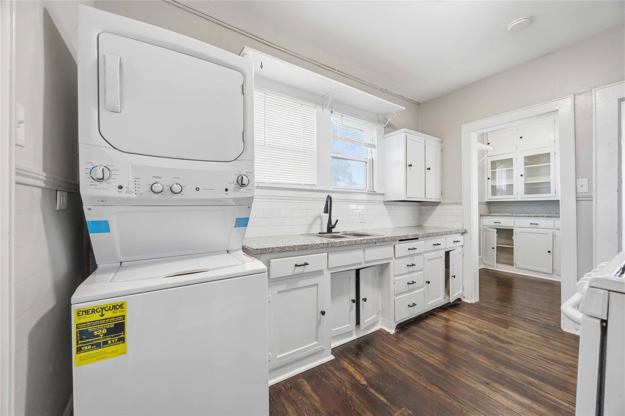 3003 School Street Property Photo 10