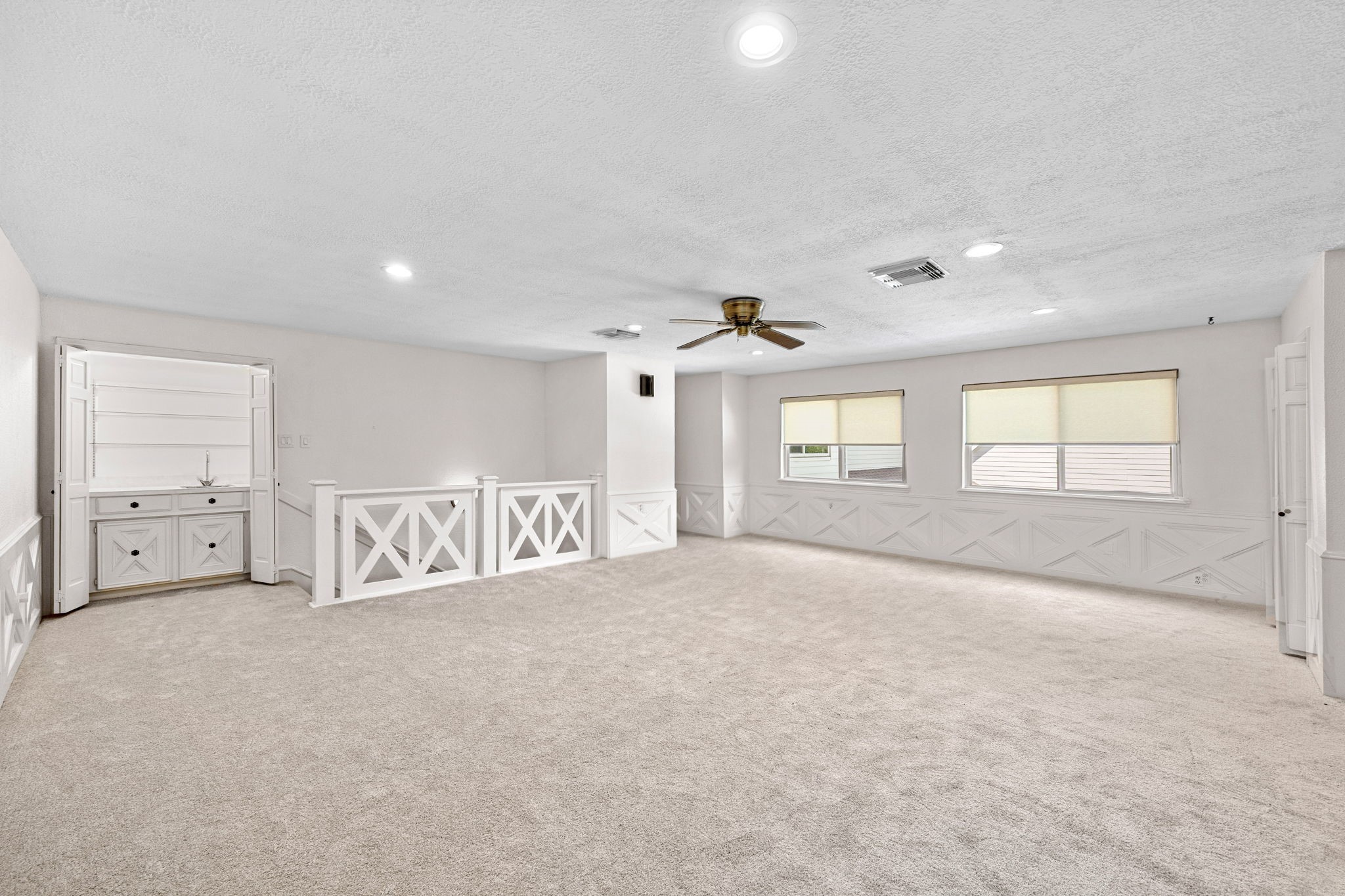 15742 Walkwood Drive Property Photo 33