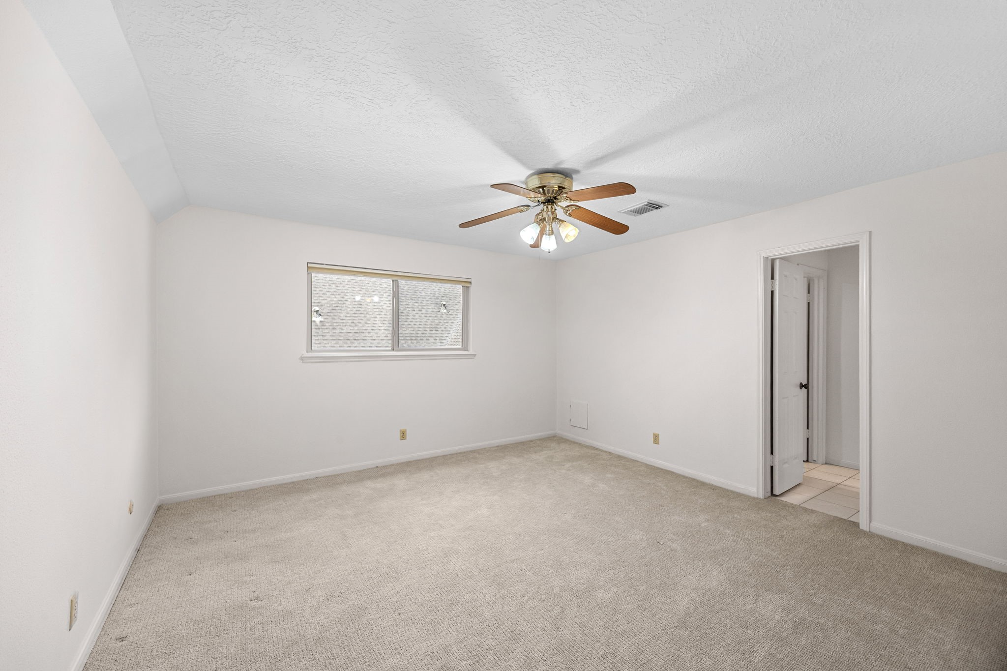 15742 Walkwood Drive Property Photo 38