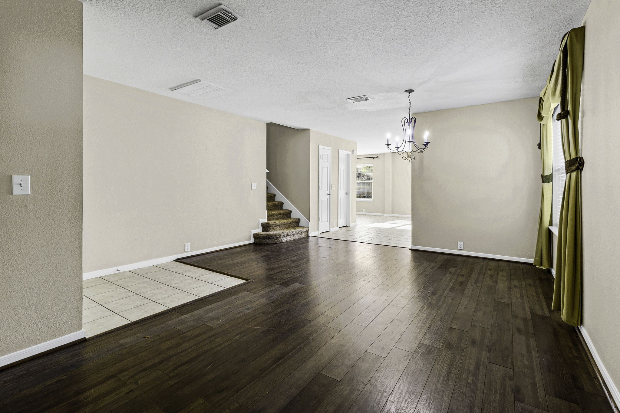 18327 Atasca Woods Trace Property Photo 7