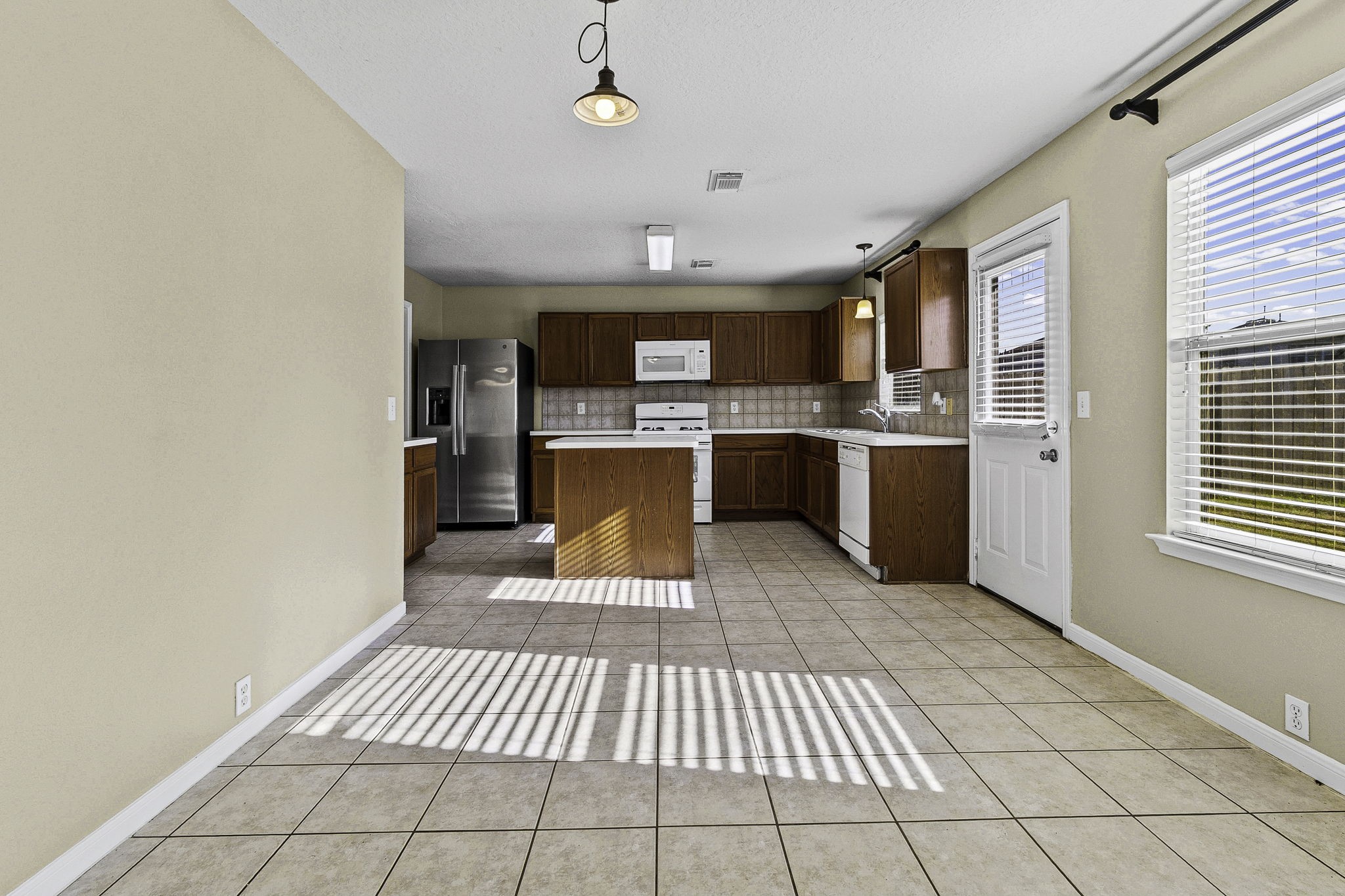 18327 Atasca Woods Trace Property Photo 14