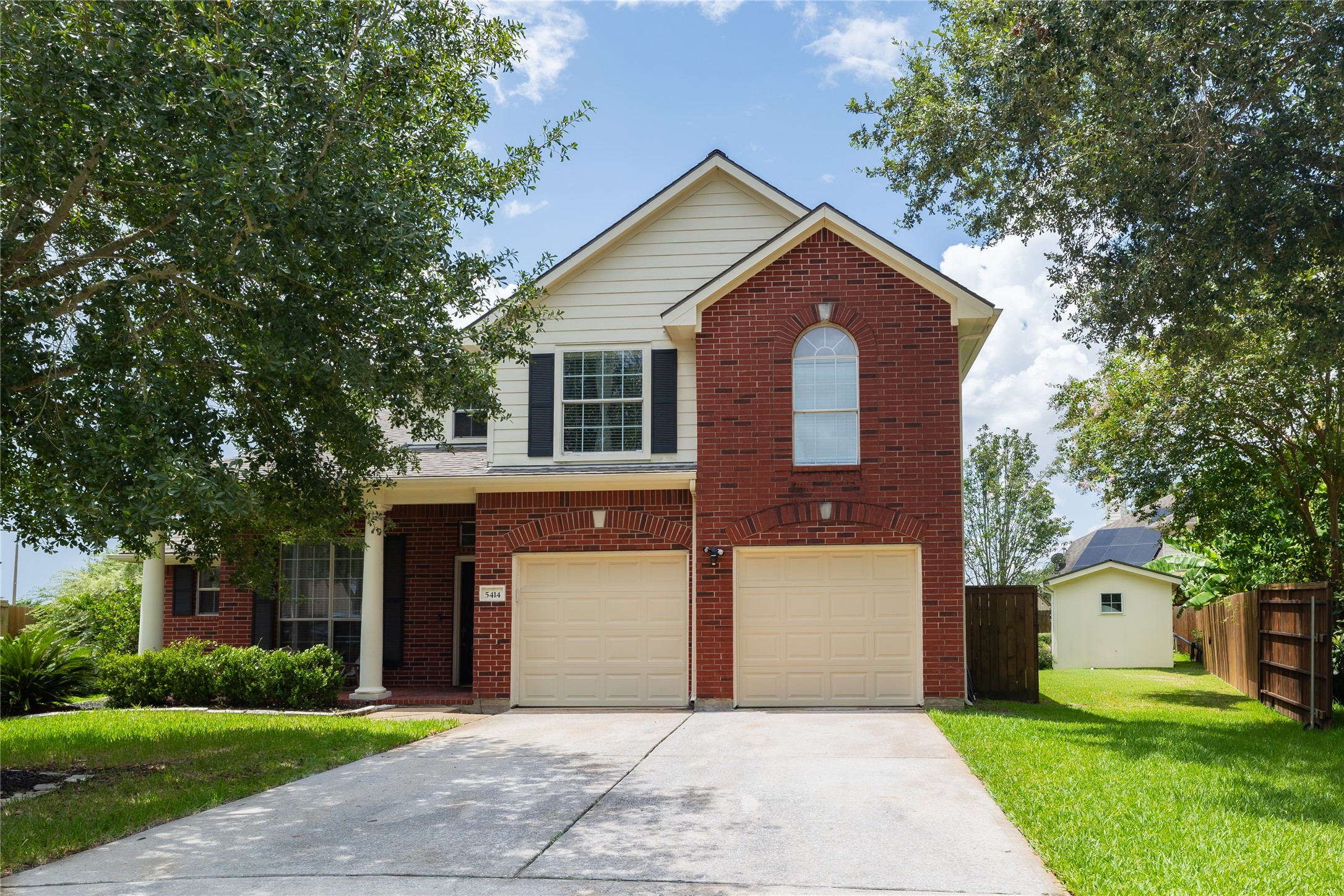 5414 Summer Oak Drive Property Photo