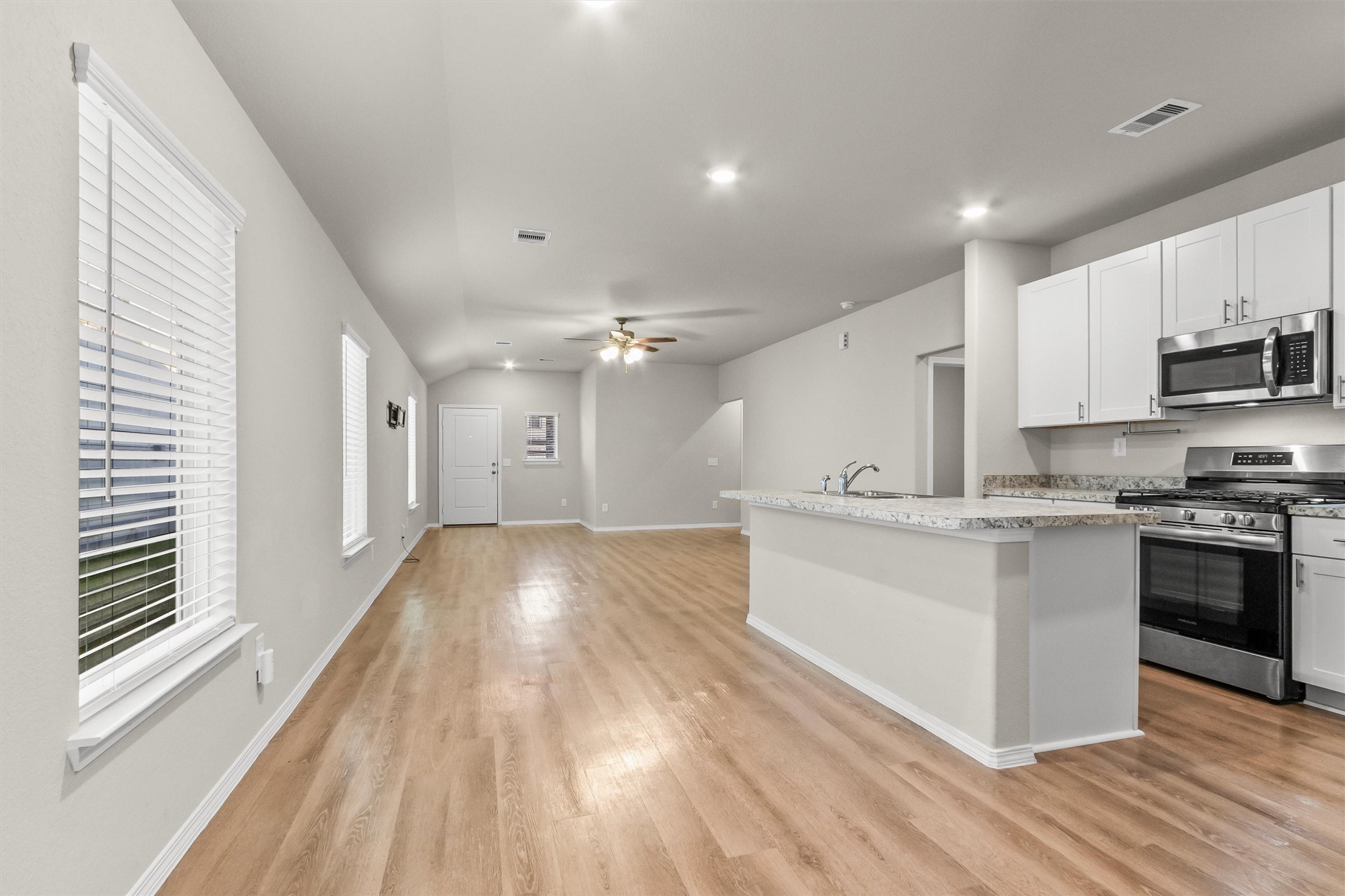 2637 Shady Cedar Court Property Photo 8