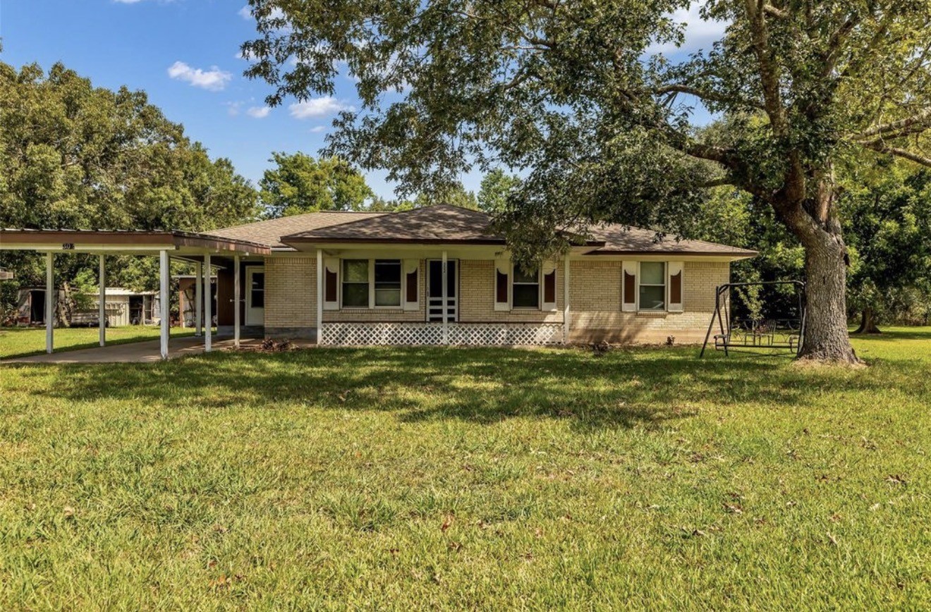 302 Channelview Drive Property Photo 1