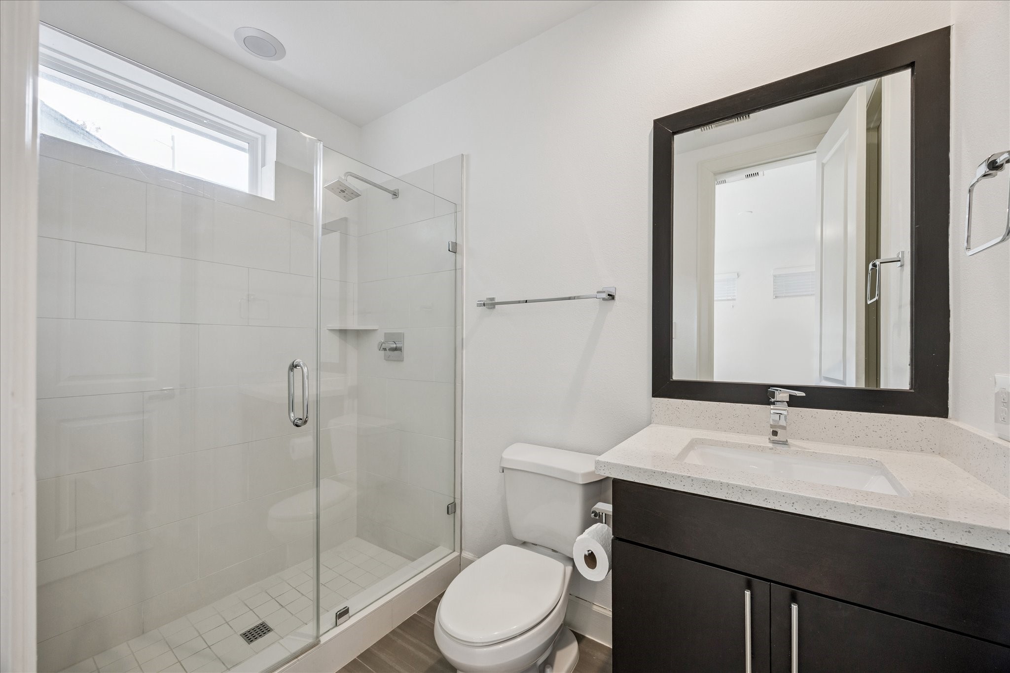 4605 La Branch Street Property Photo 4