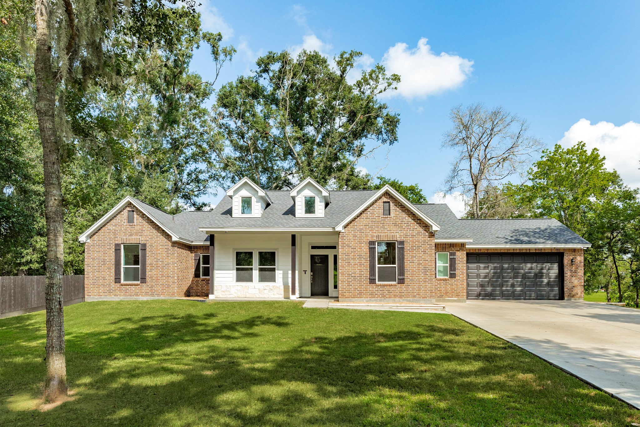 1219 Chuckwagon Court Property Photo 1