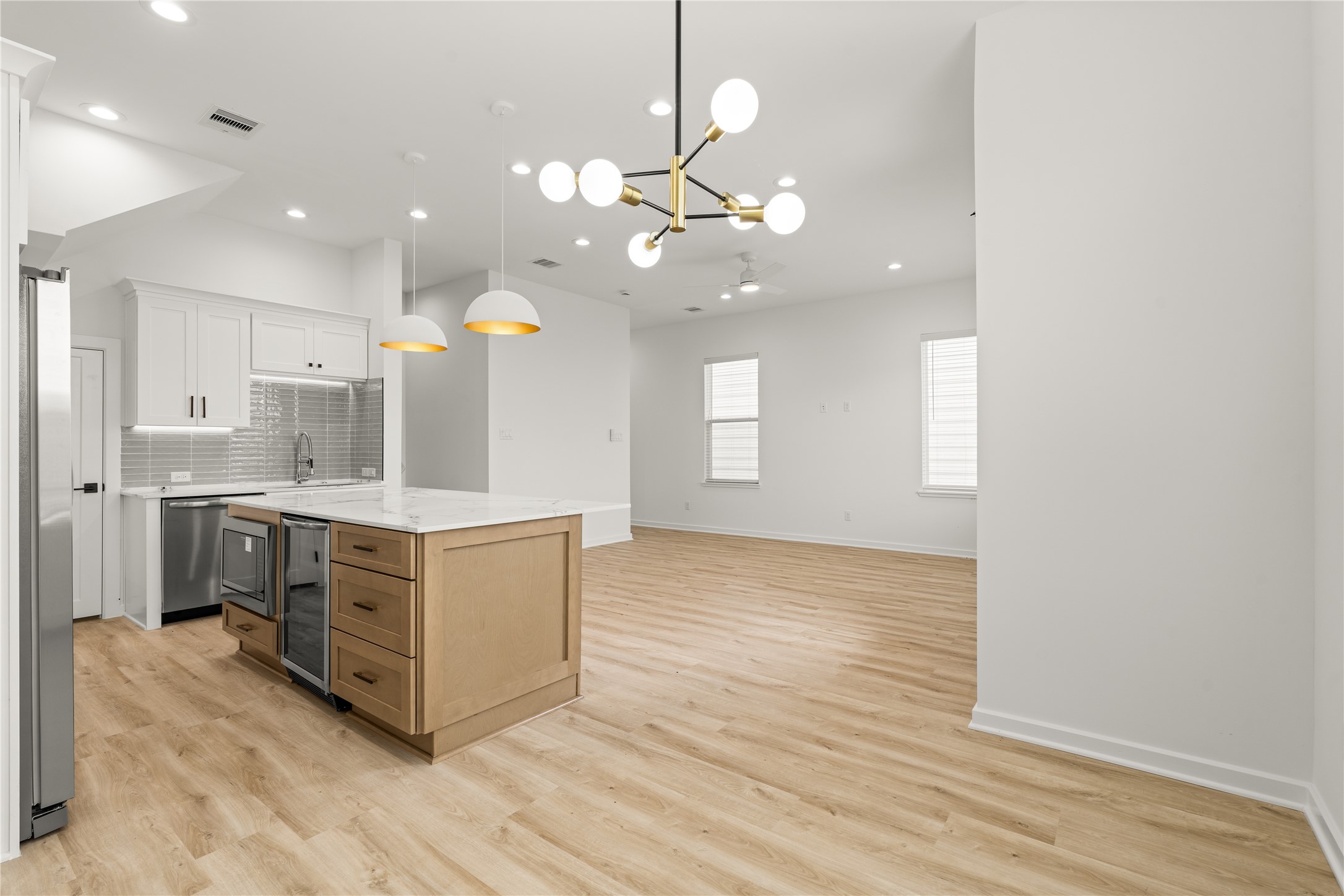 4746 Martin Hill Street Property Photo 14