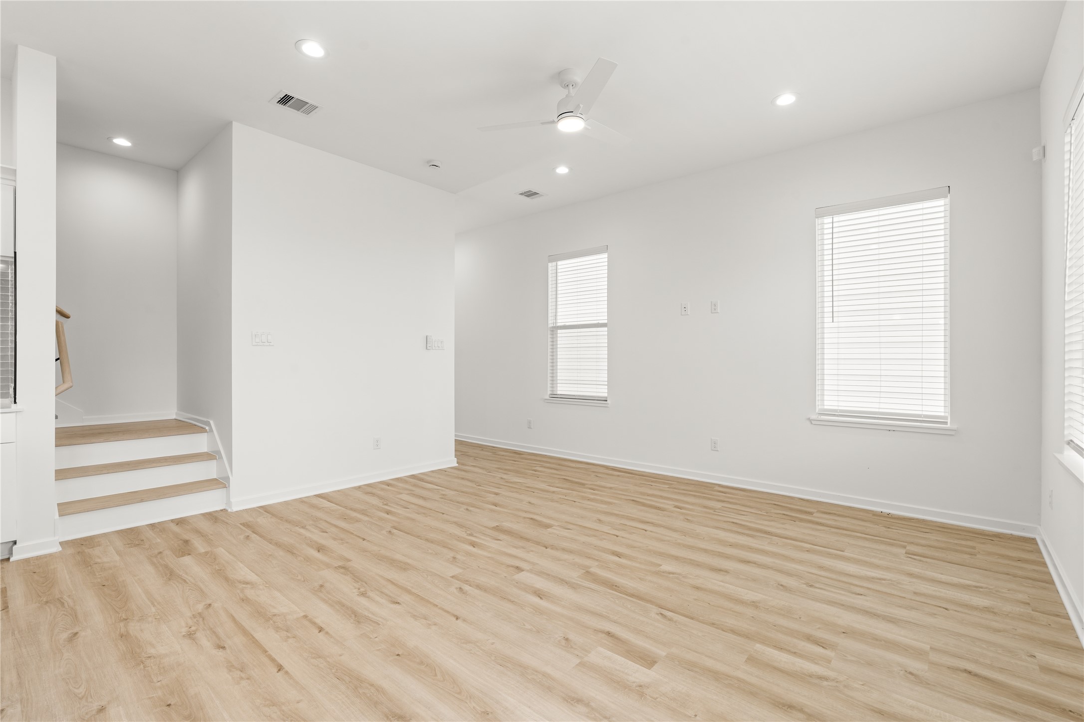 4746 Martin Hill Street Property Photo 23