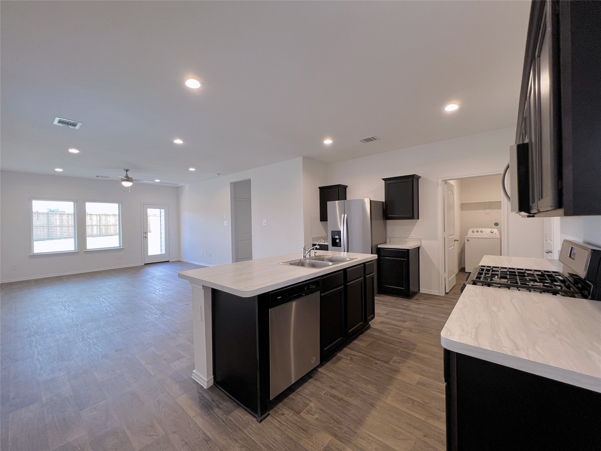 14927 Cypress Hollow Drive Property Photo 2