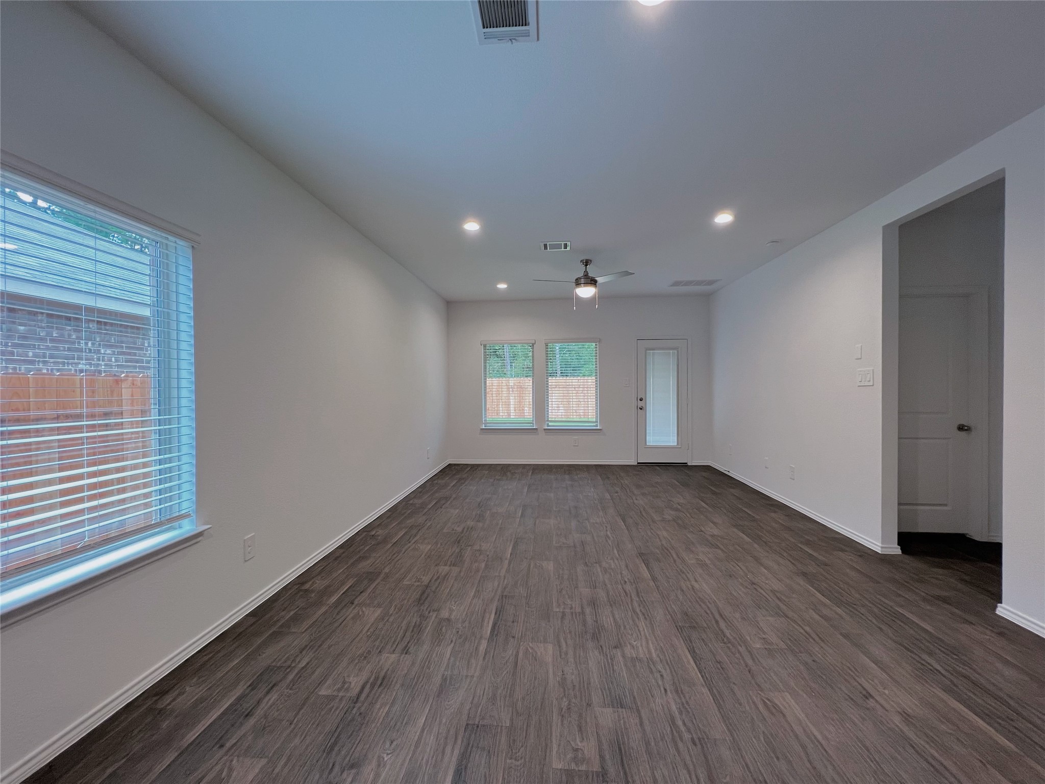 14927 Cypress Hollow Drive Property Photo 20