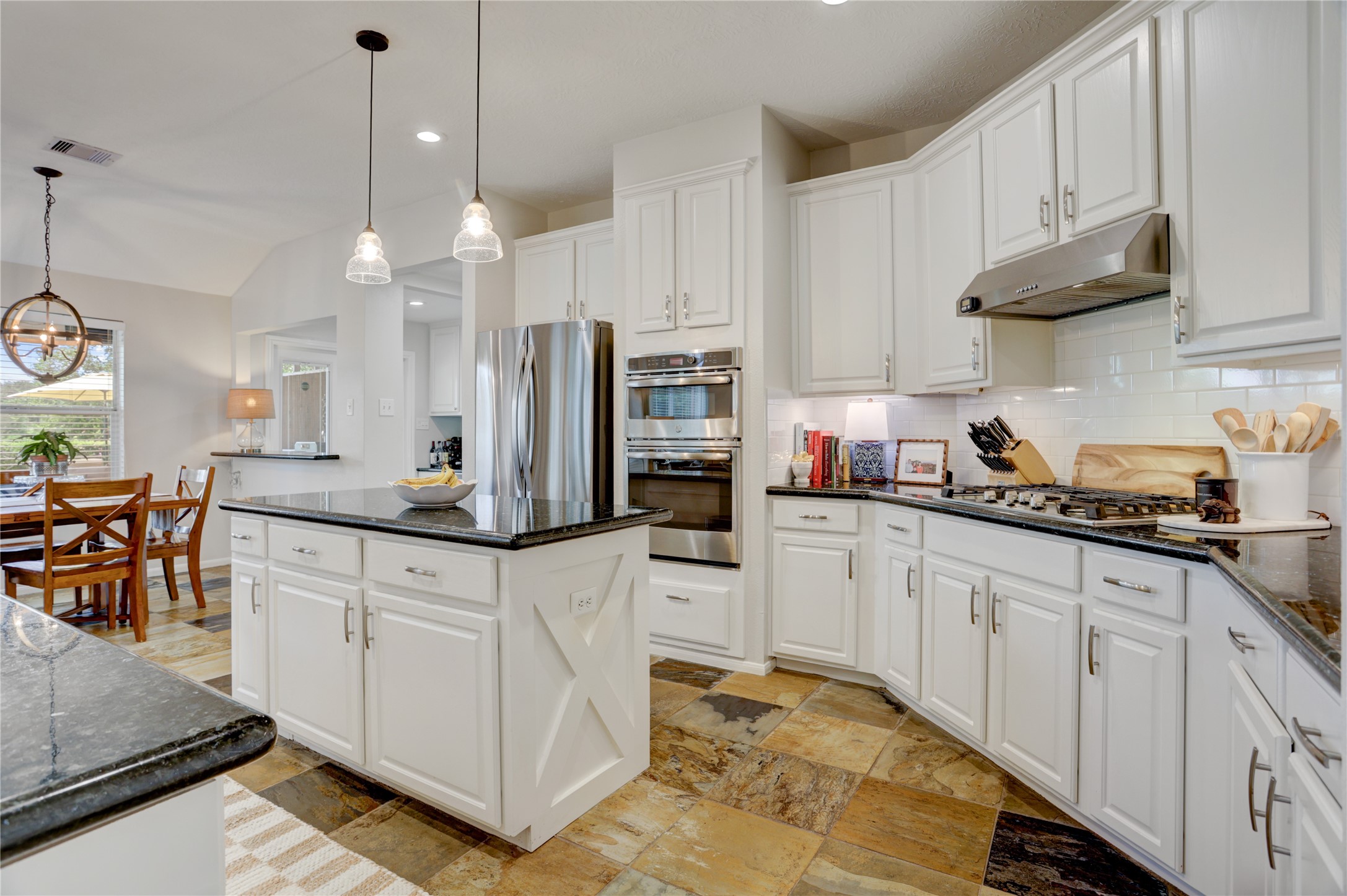 3407 Powell Way Property Photo 11