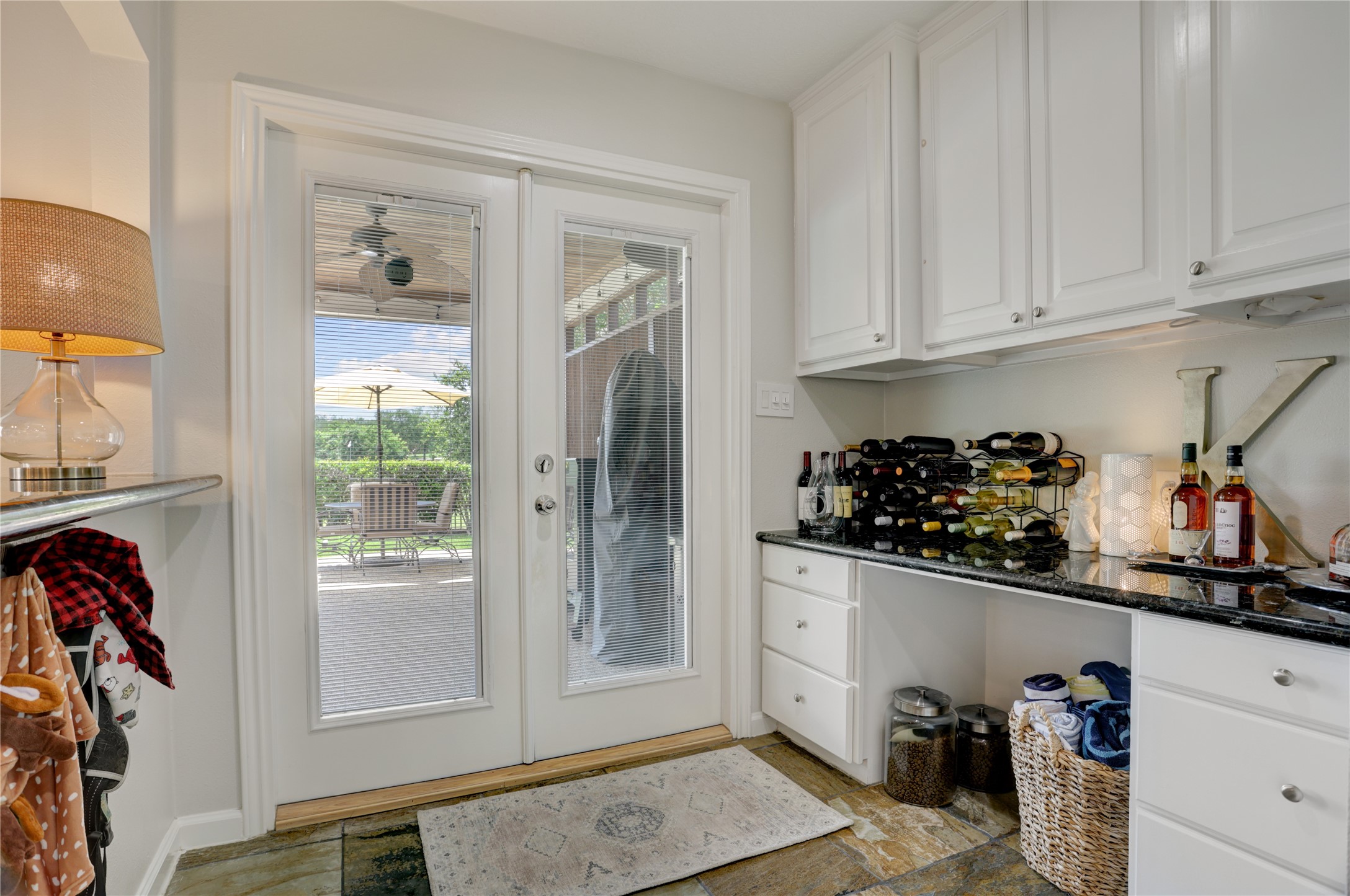 3407 Powell Way Property Photo 12