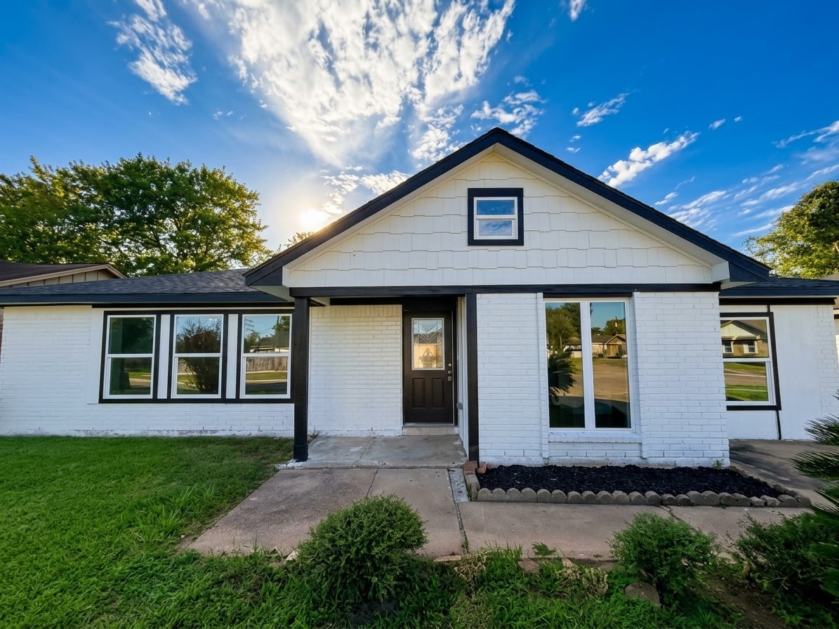 15022 Buxley Street Property Photo 1