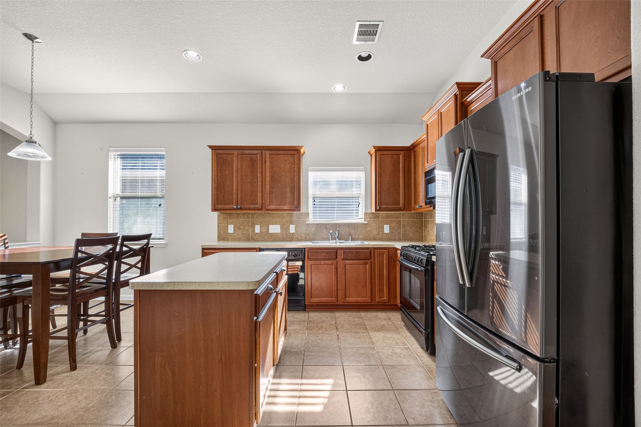 15723 Mountain Mist Trail Property Photo 20