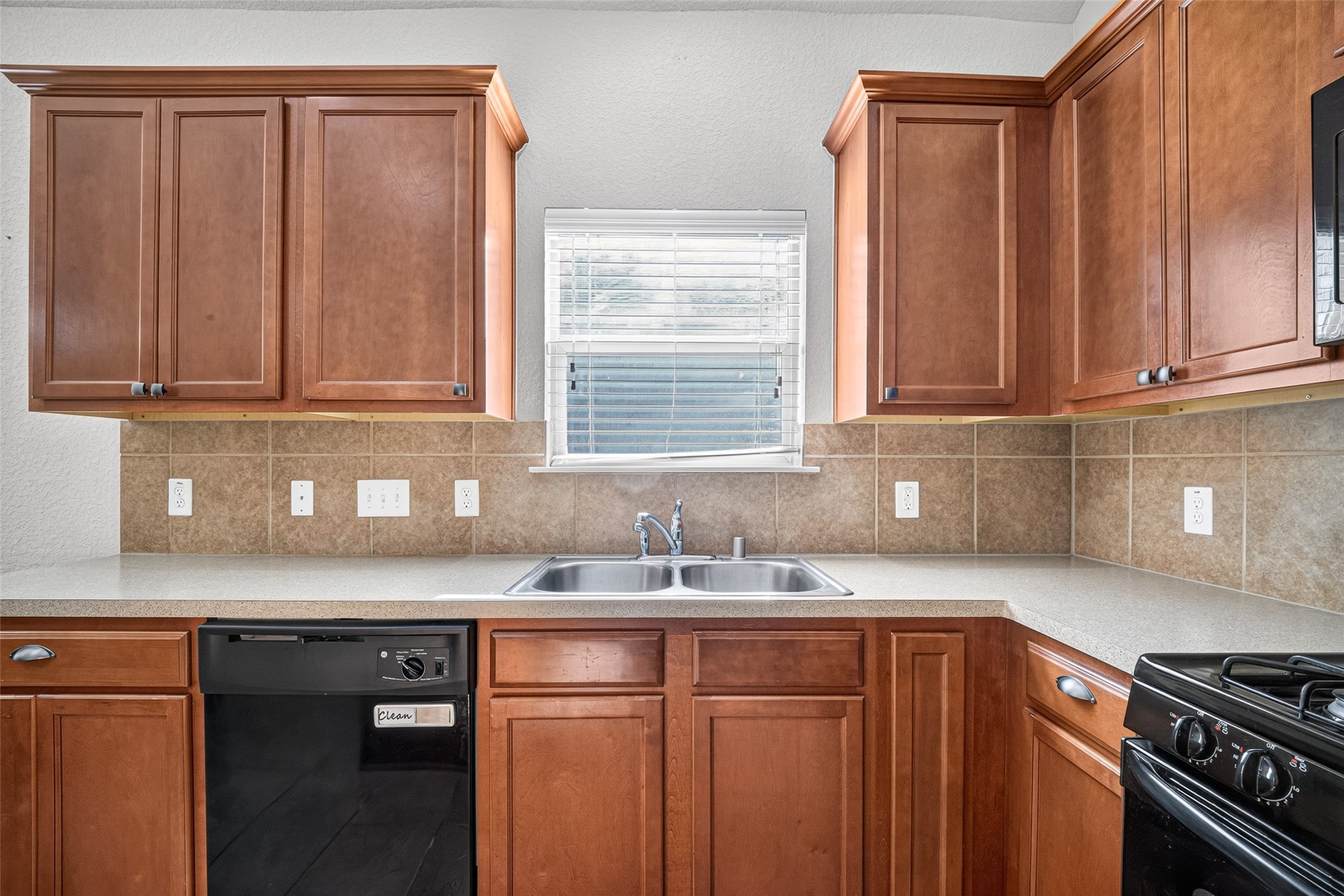 15723 Mountain Mist Trail Property Photo 23