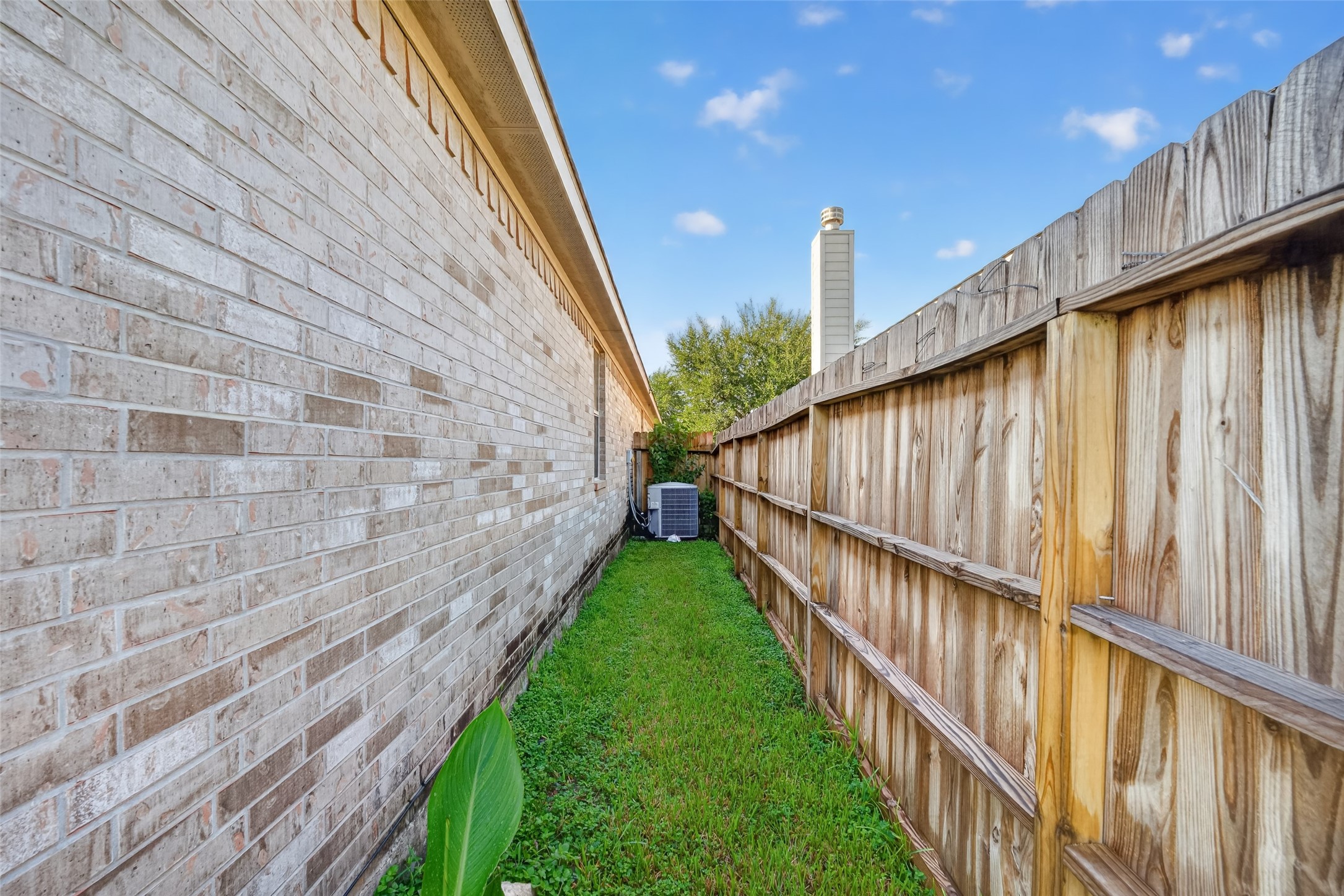 15723 Mountain Mist Trail Property Photo 44