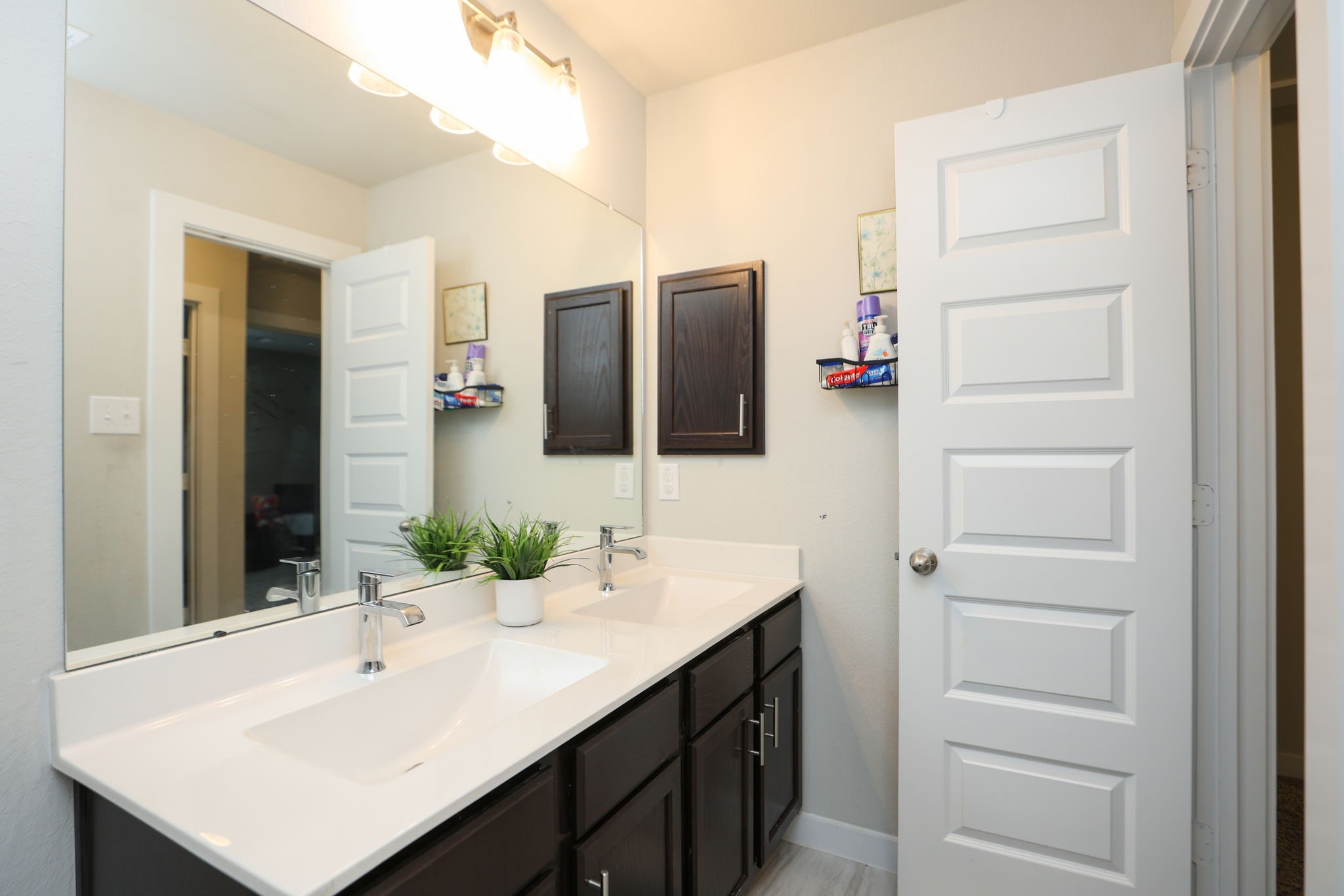5511 Gothic Oak Drive Property Photo 17