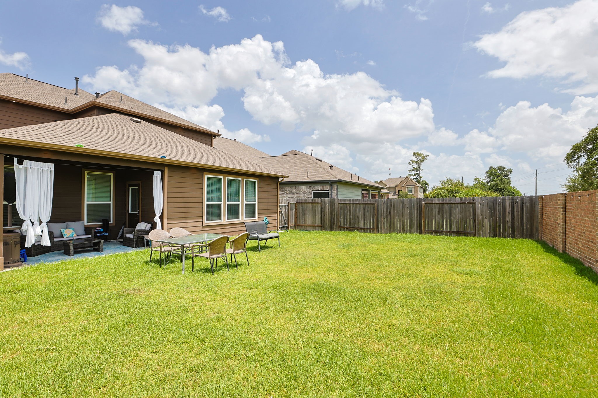 5511 Gothic Oak Drive Property Photo 21