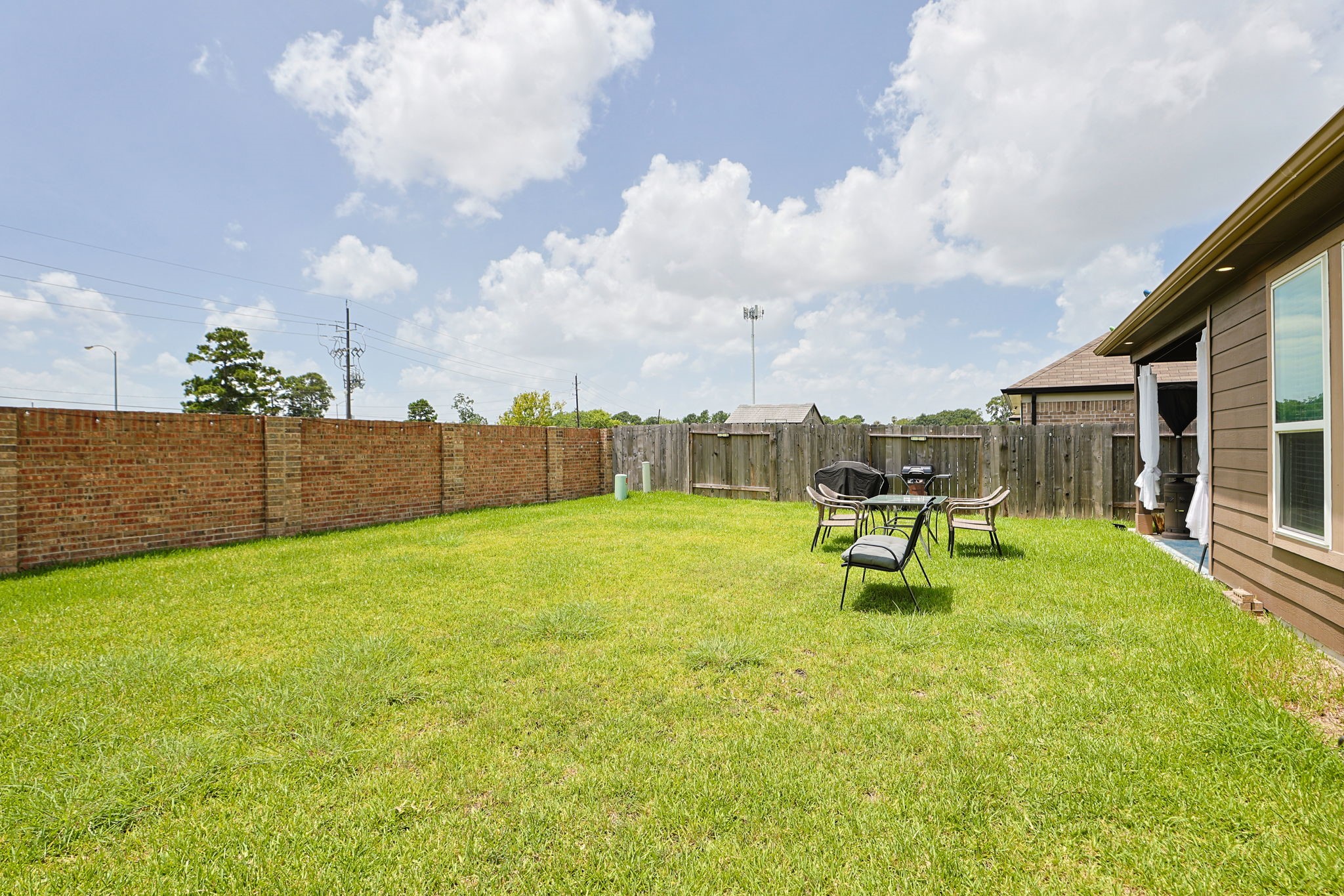 5511 Gothic Oak Drive Property Photo 22