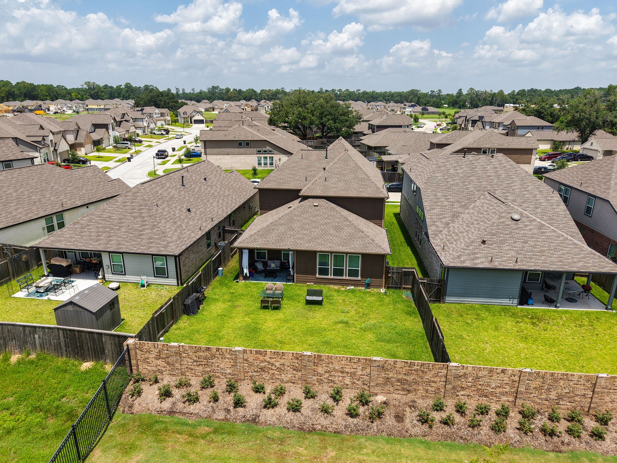 5511 Gothic Oak Drive Property Photo 26