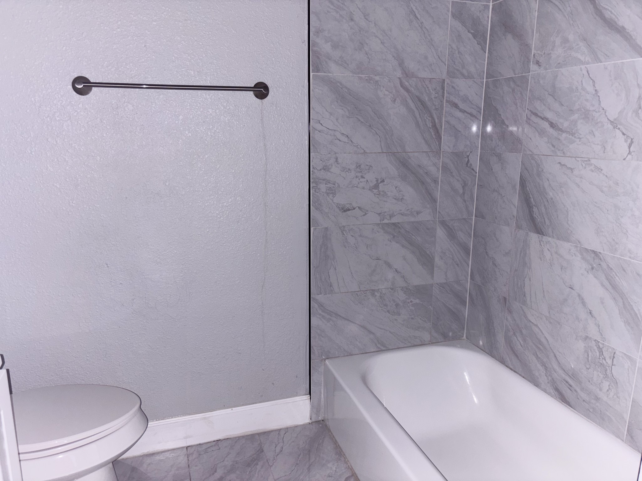 7826 Gladstone Street C Property Photo 9
