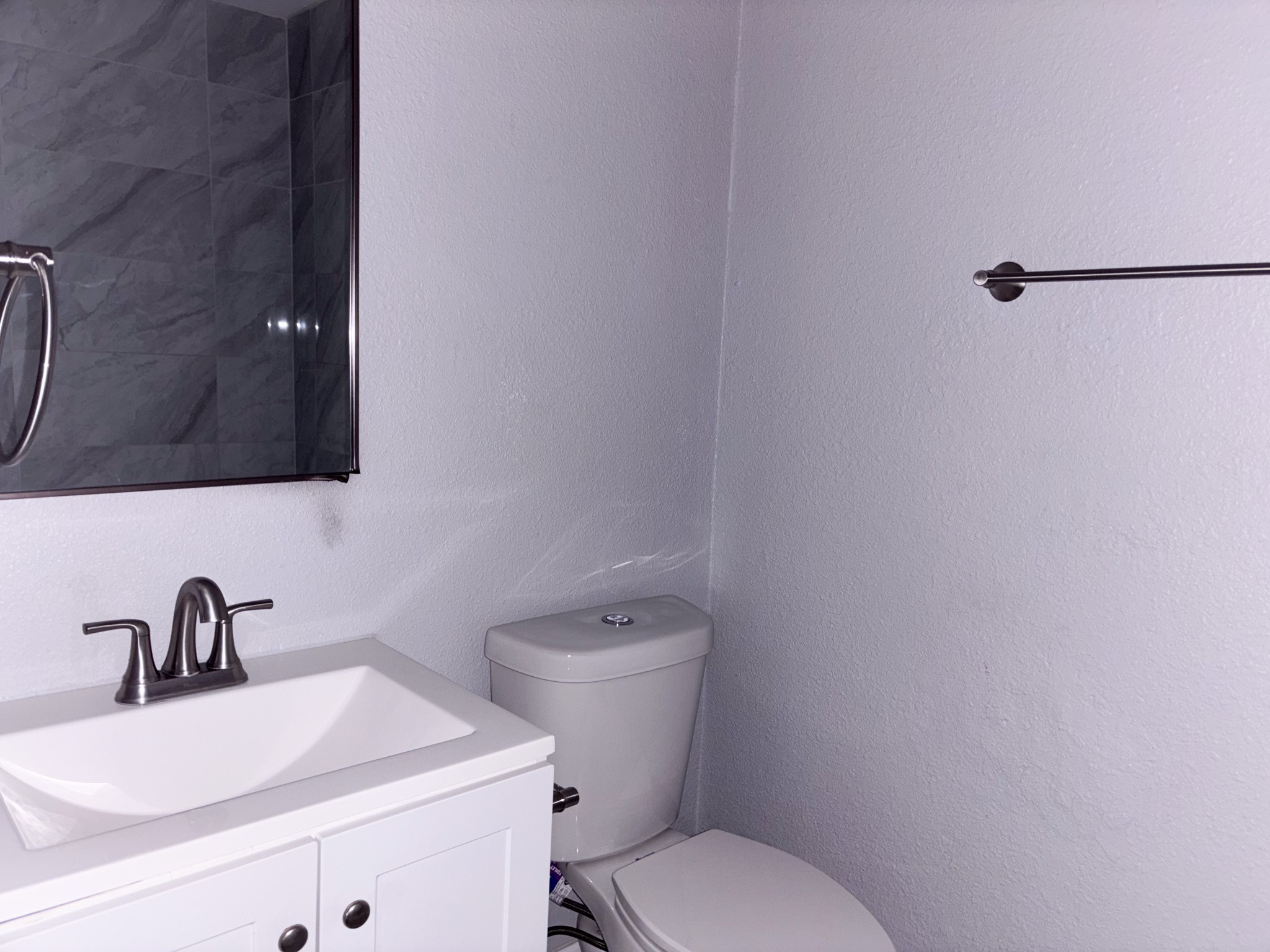 7826 Gladstone Street C Property Photo 10