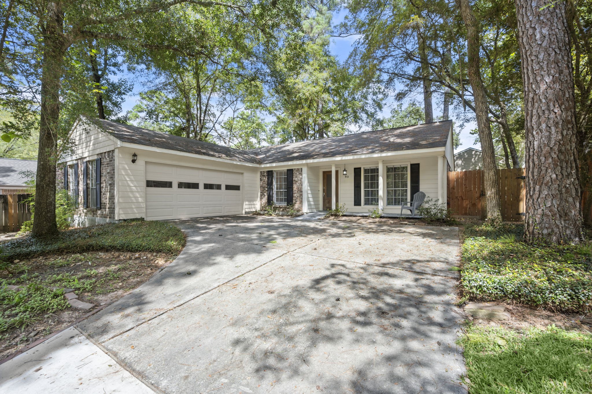 80 W Timberspire Court Property Photo 1