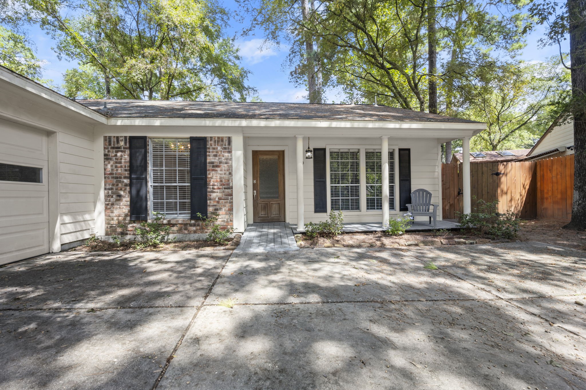 80 W Timberspire Court Property Photo 2