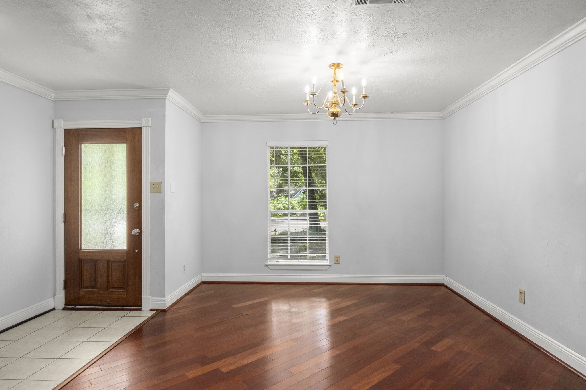 80 W Timberspire Court Property Photo 4