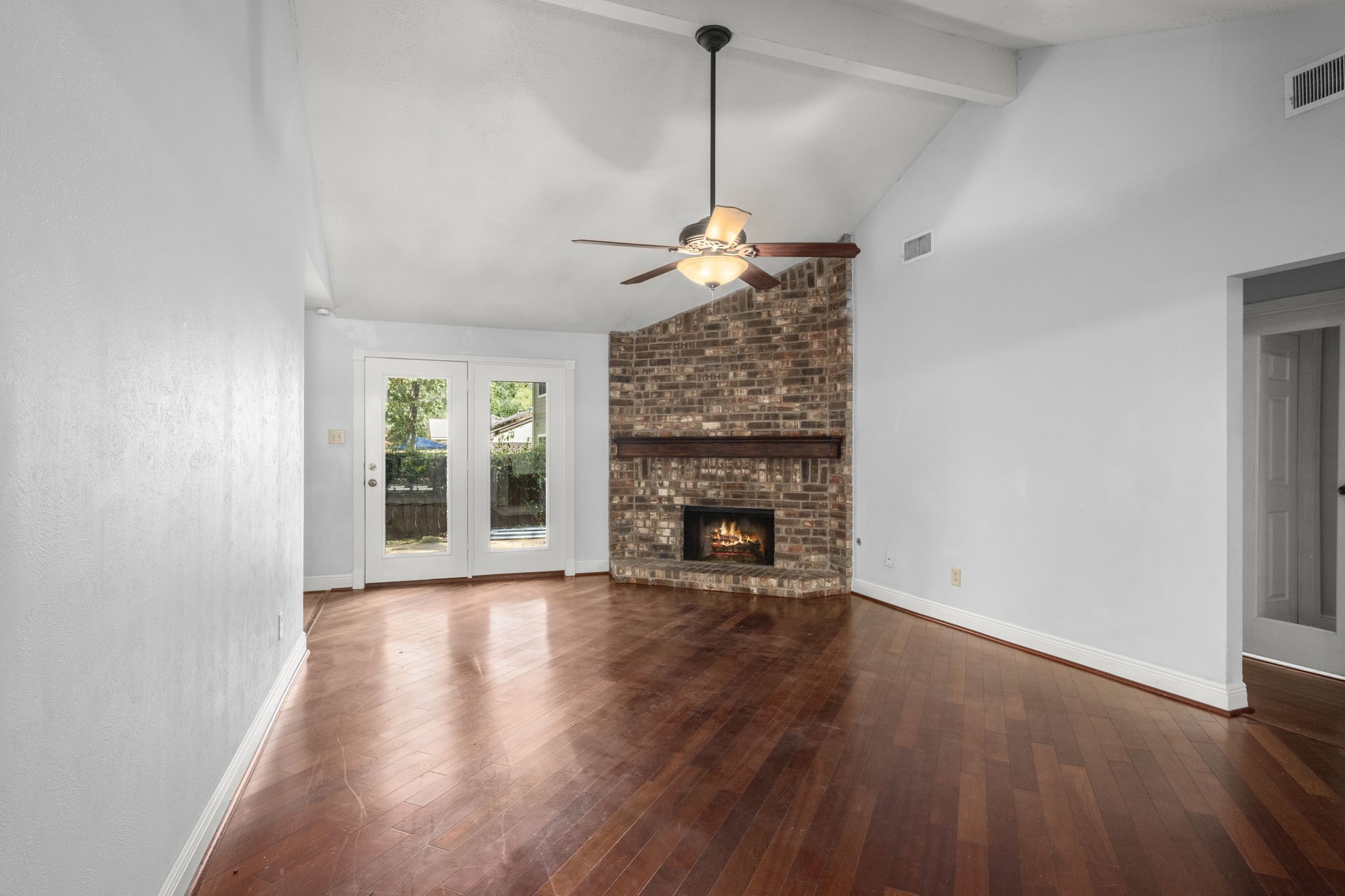 80 W Timberspire Court Property Photo 5
