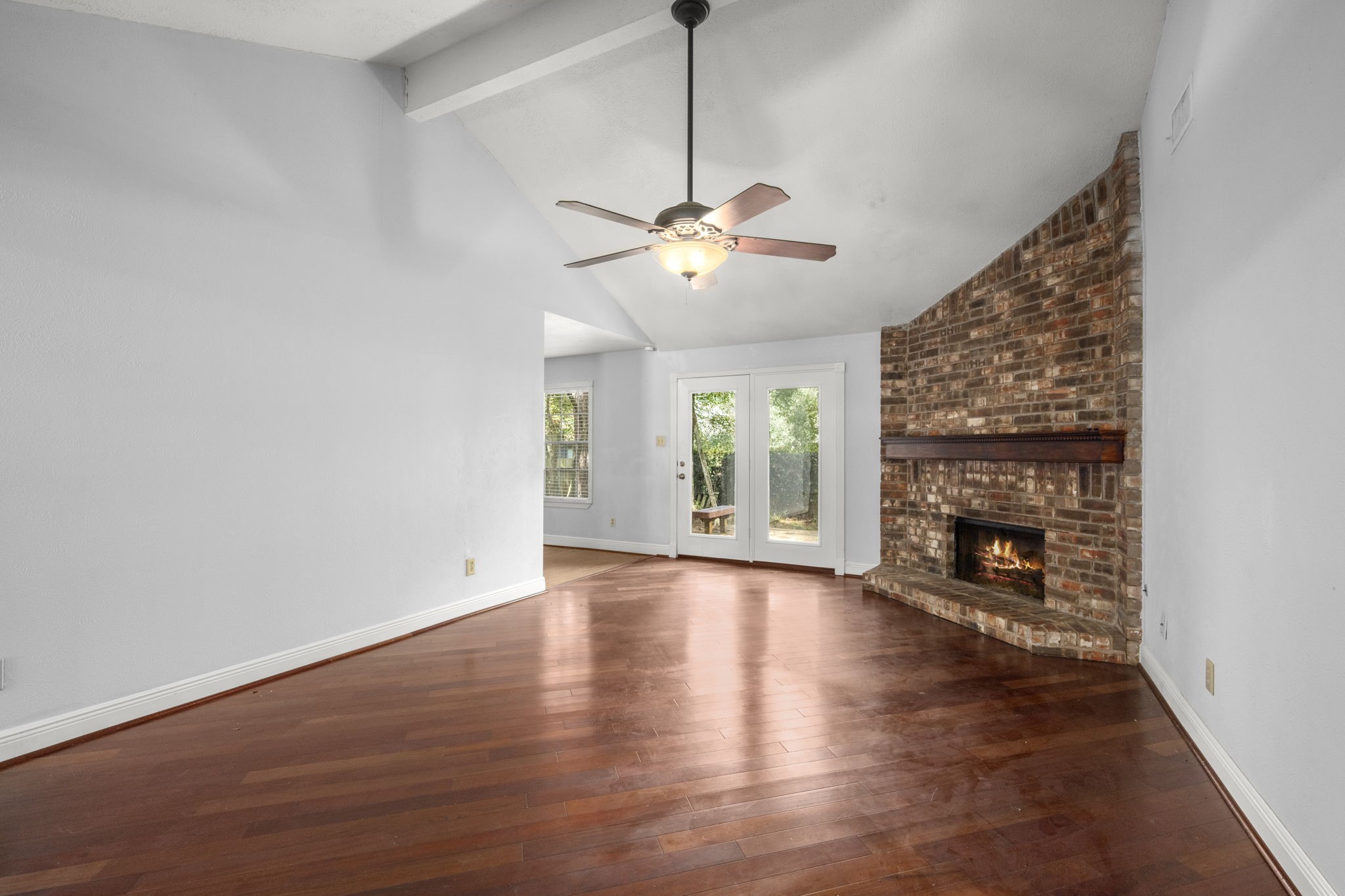 80 W Timberspire Court Property Photo 6