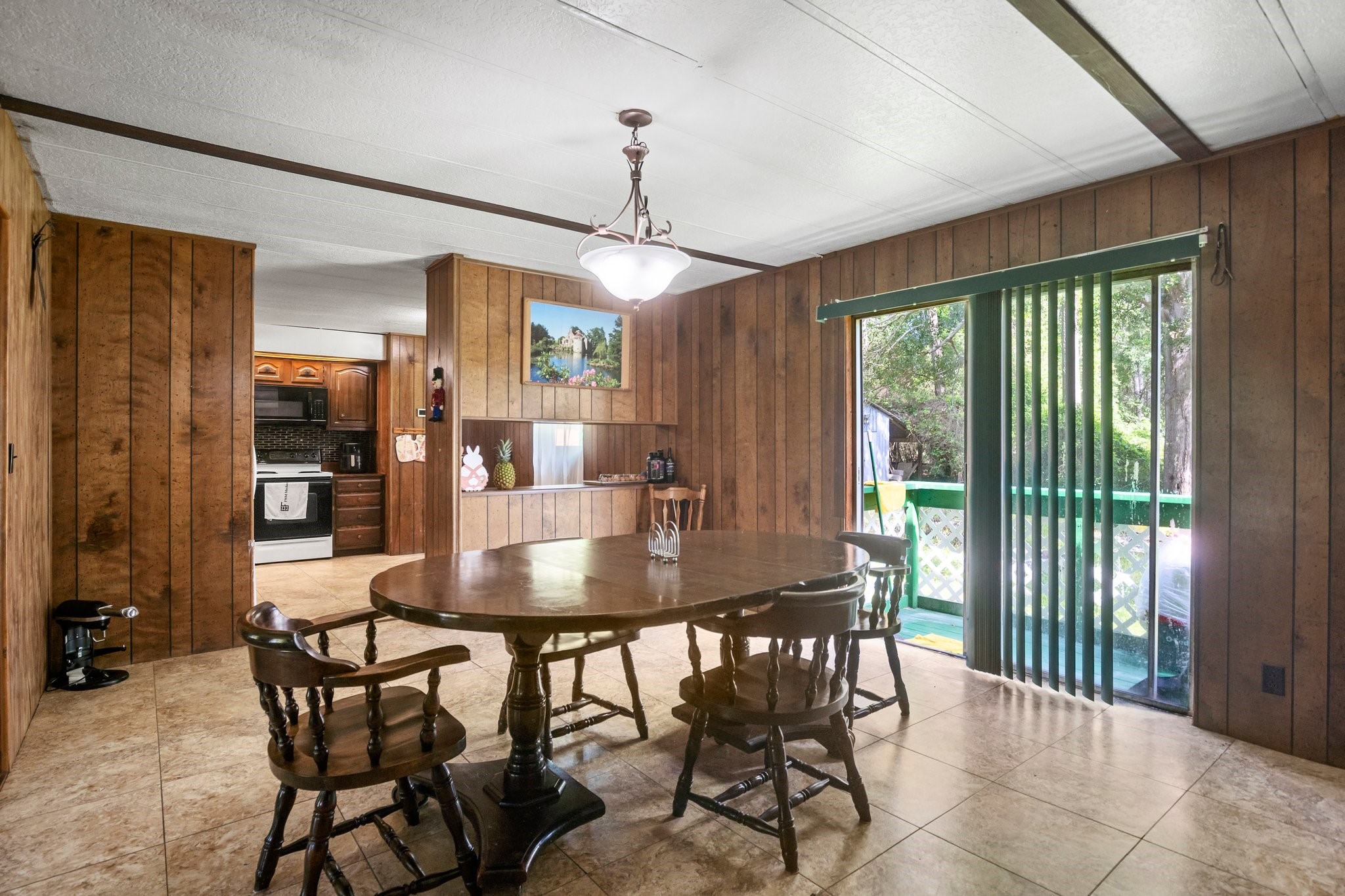 465 Pecan Property Photo 4